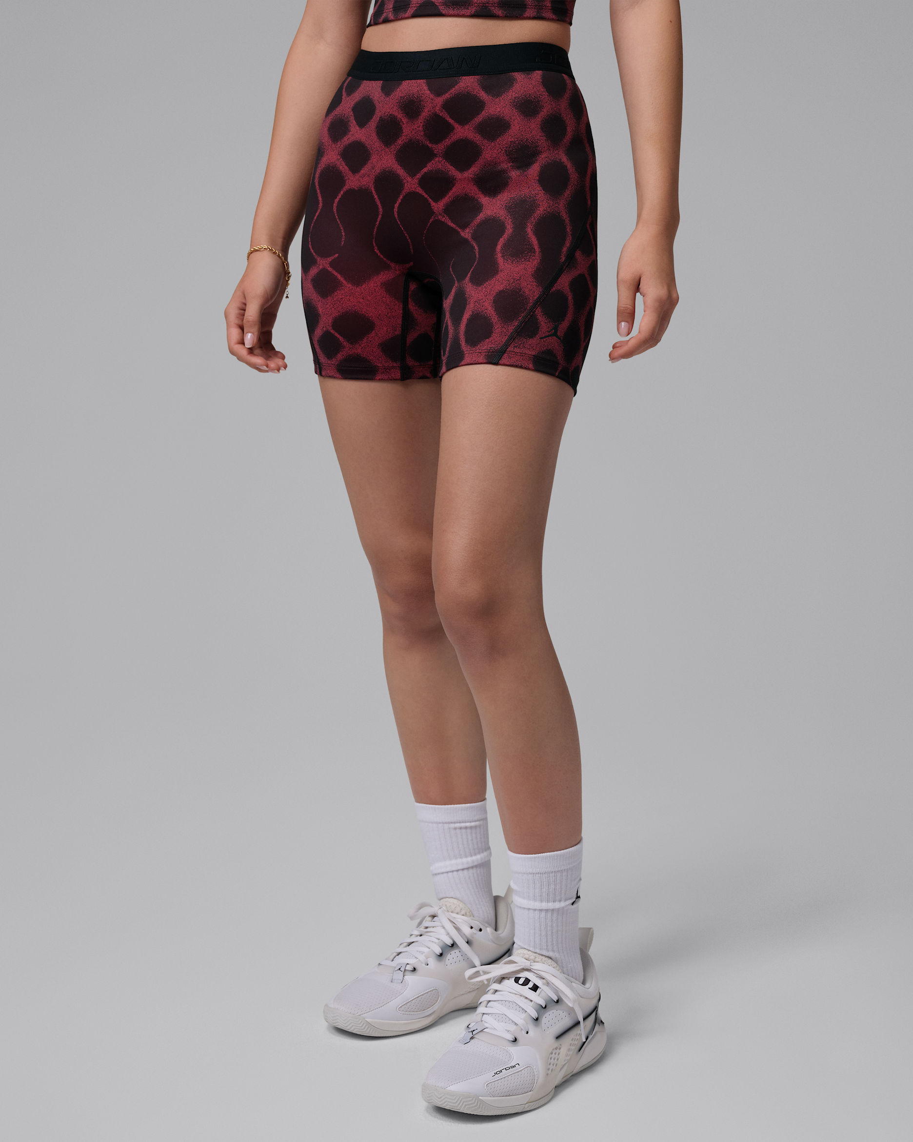 Jordan Sport Pantalón corto de 13 cm y talle alto Dri-FIT - Mujer - Negro/Negro