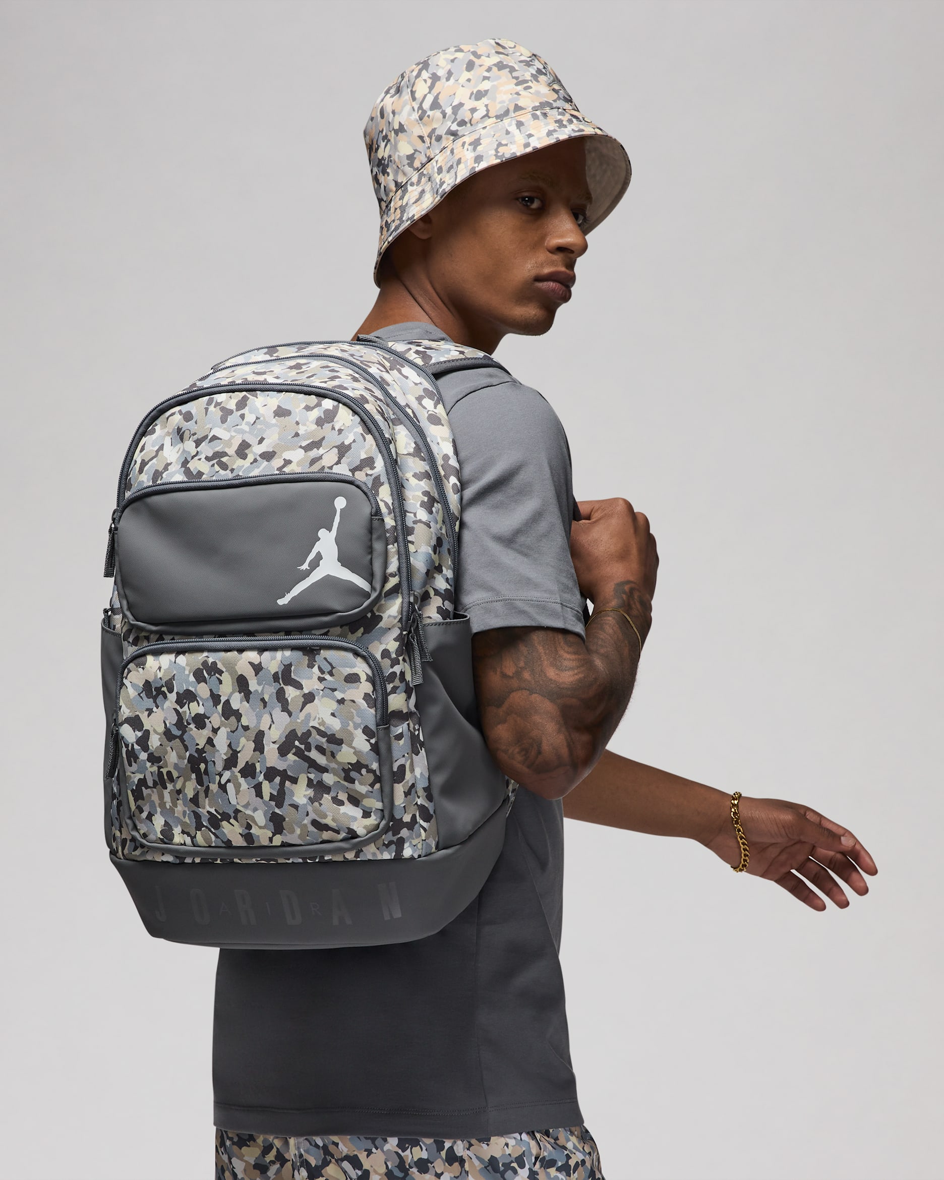 Jordan Essentials Backpack (28.75L) - Sail