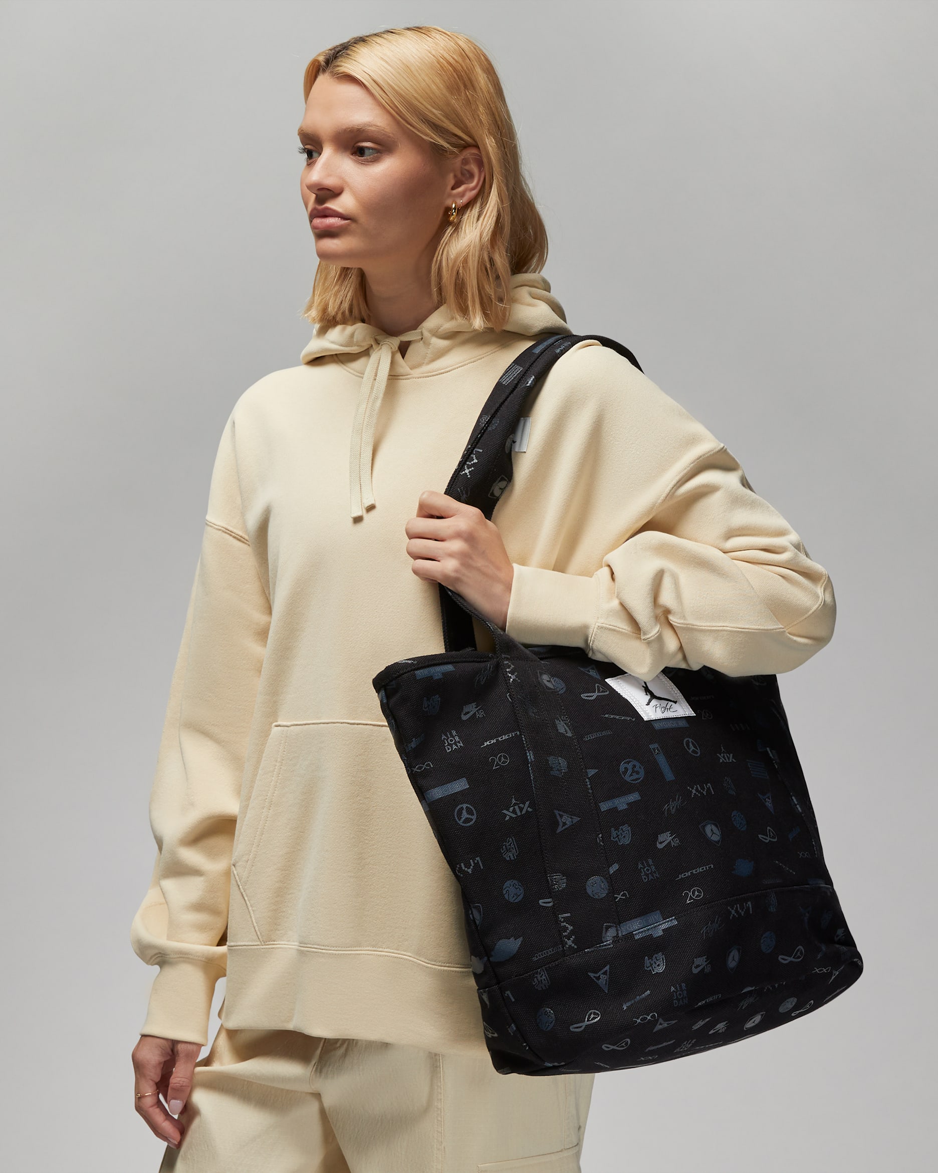 Bolsa tipo Tote de material reciclado resistente al agua Jordan Flight Printed Recycled Cotton Carryall Tote (38L) - Negro