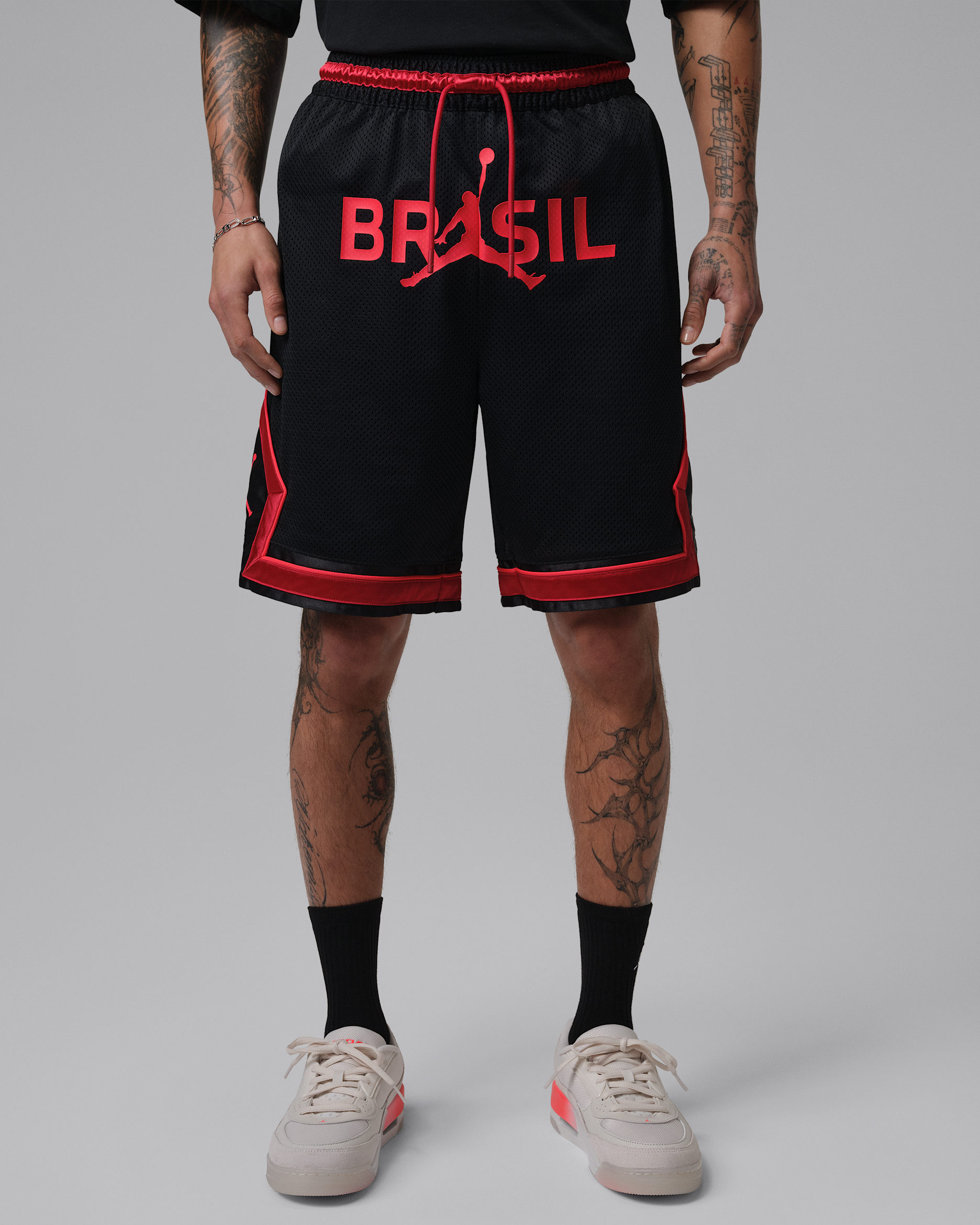 Jordan Men's Diamond Shorts - Black/University Red