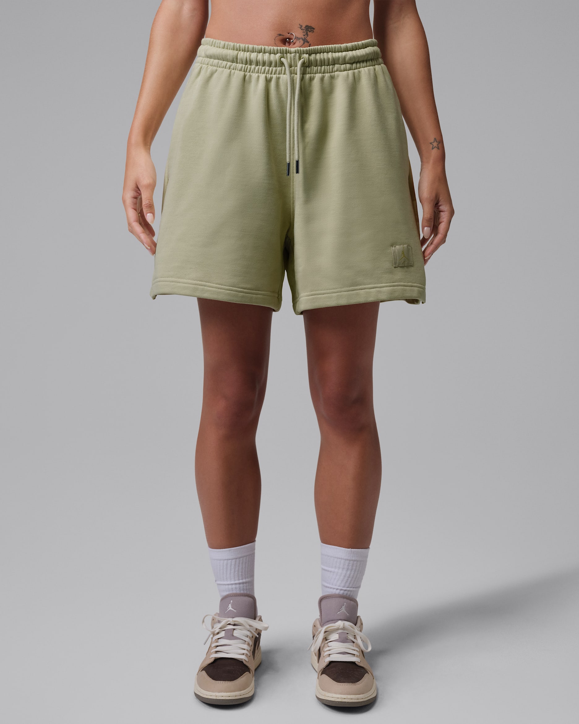 Shorts para mujer Jordan Flight Fleece - Aura oliva/Prado