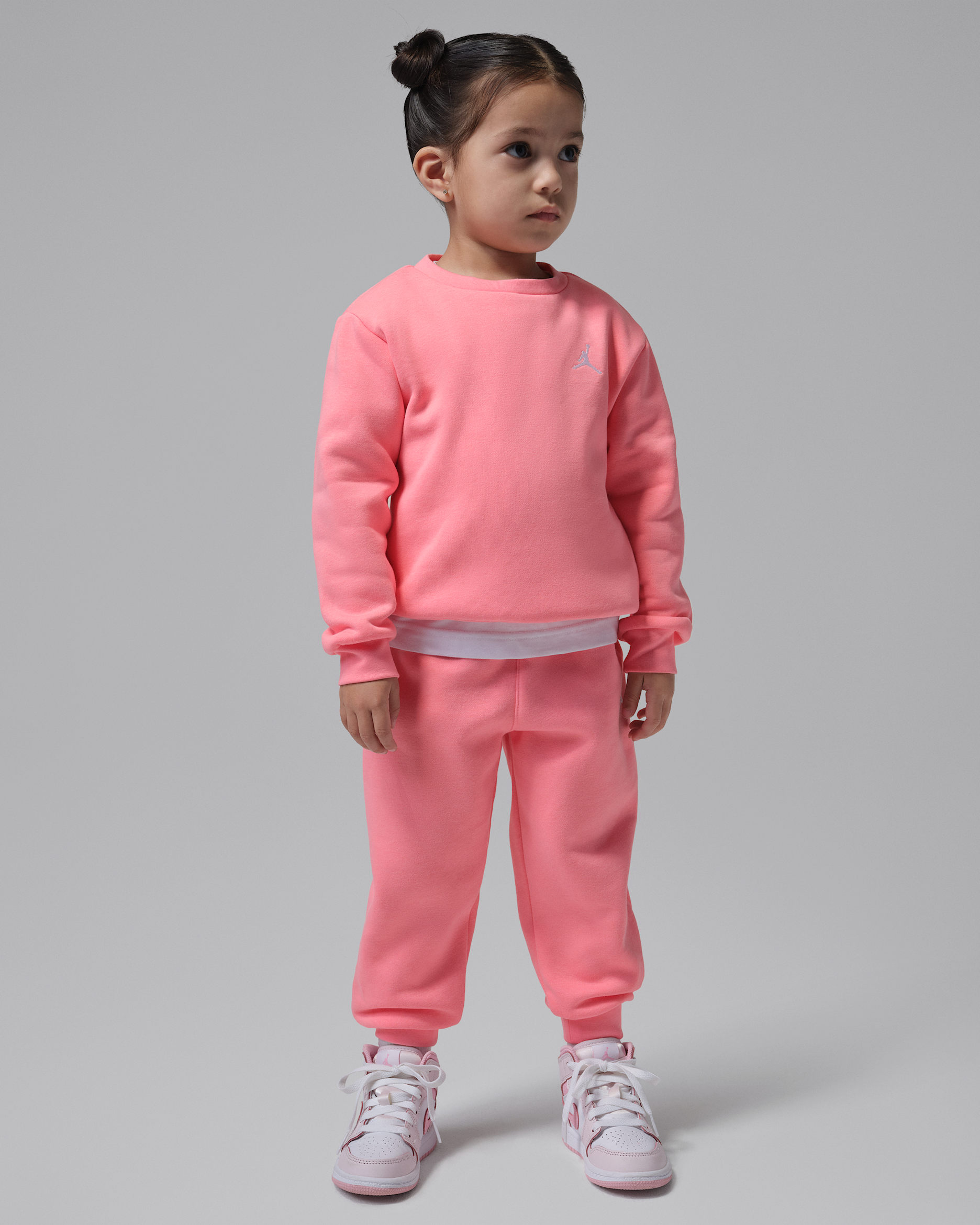 Conjunto de 2 piezas con sudadera de cuello redondo de tejido Fleece infantil Jordan Brooklyn - Rosa
