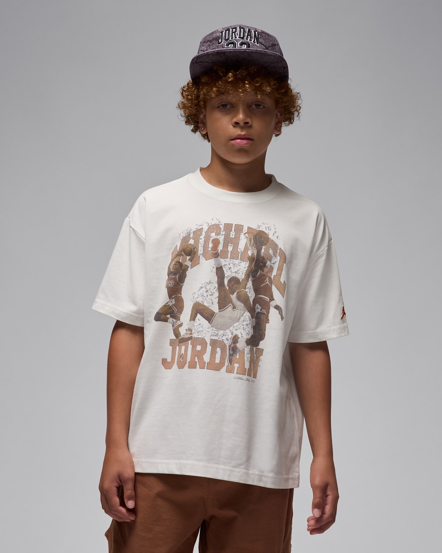 Jordan Flight Essentials Older Kids' Graphic T-Shirt - Sail
