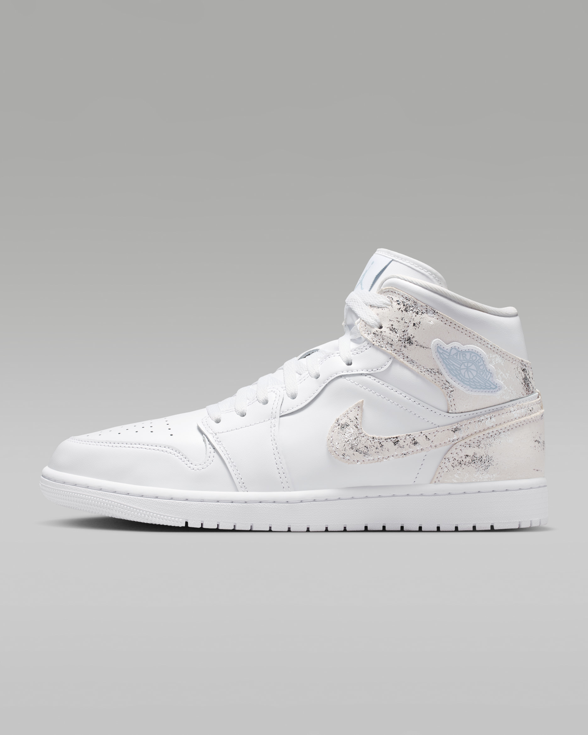 Air Jordan 1 Mid SE Men's Shoes - White/White/White/Field Silver