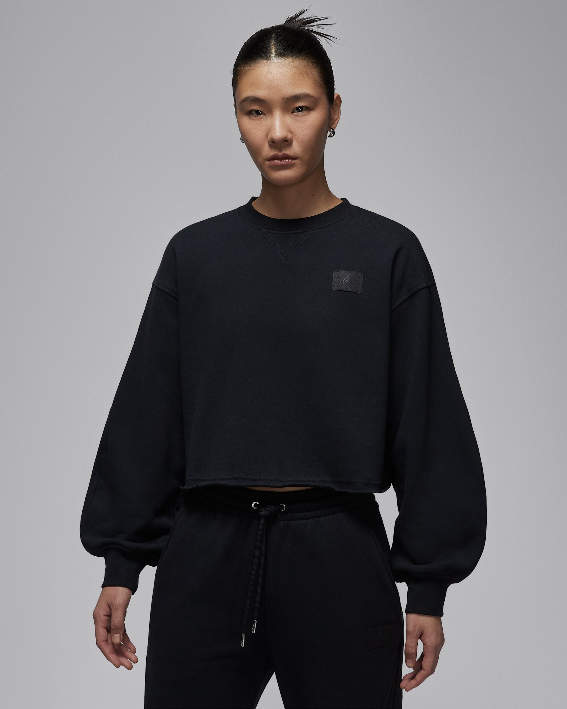 ジョーダン フライト フリース ウィメンズ モッドクロップ クルーネック スウェットシャツ - ブラック/ダークスモークグレー