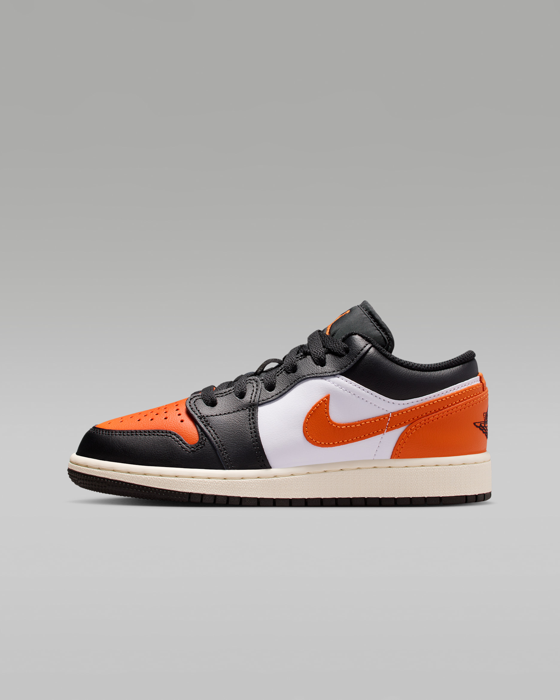 Tenis para niños grandes Air Jordan 1 Low - Negro/Blanco/Vela/Estrella de mar