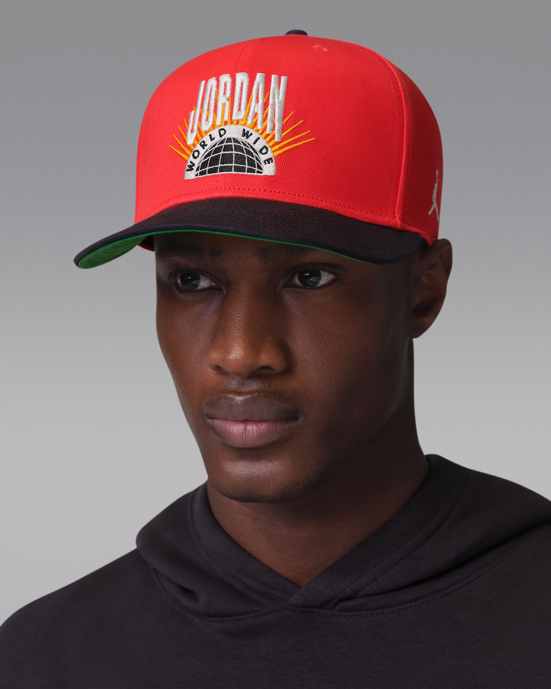 Jordan Essentials Pro Structured Flat Bill Hat - Chile Red/Kelly Green/Sail