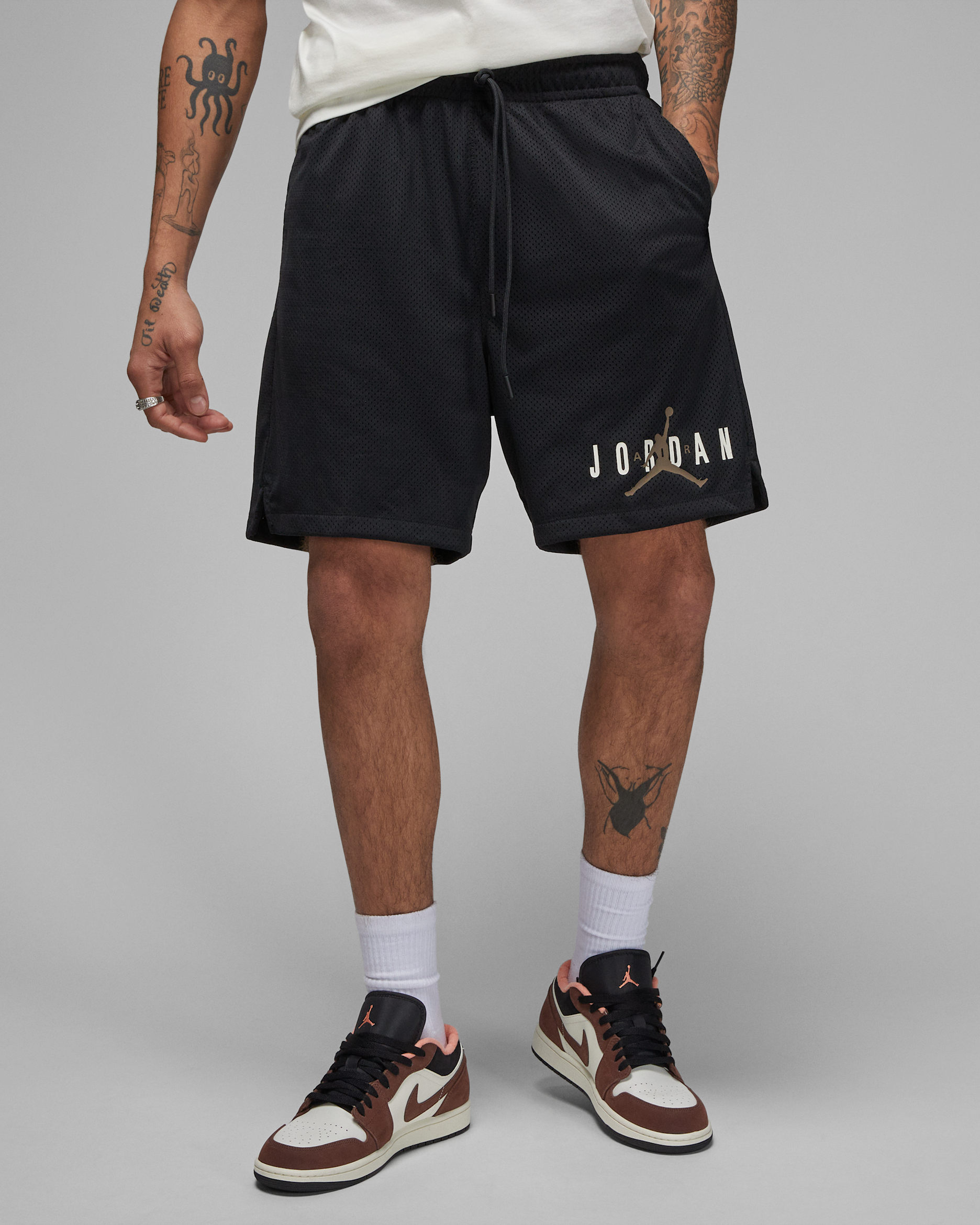 Jordan Essentials Men's Mesh Shorts - Black