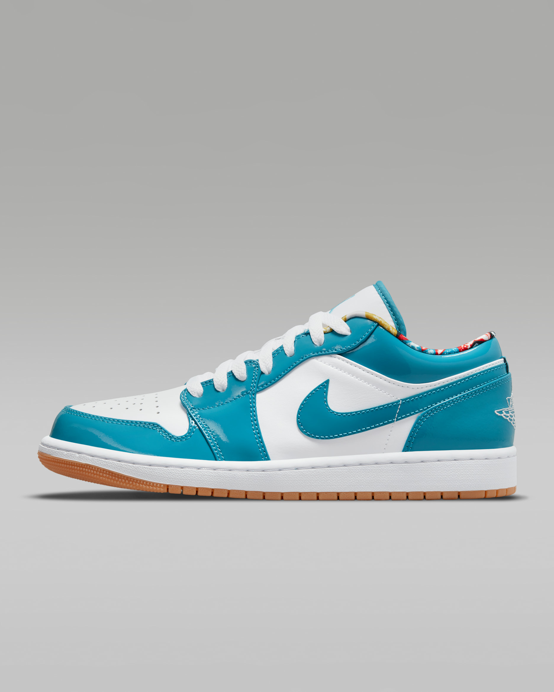 Air Jordan 1 Low SE Shoes - Cyber Teal/White/Armoury Navy/Cyber Teal