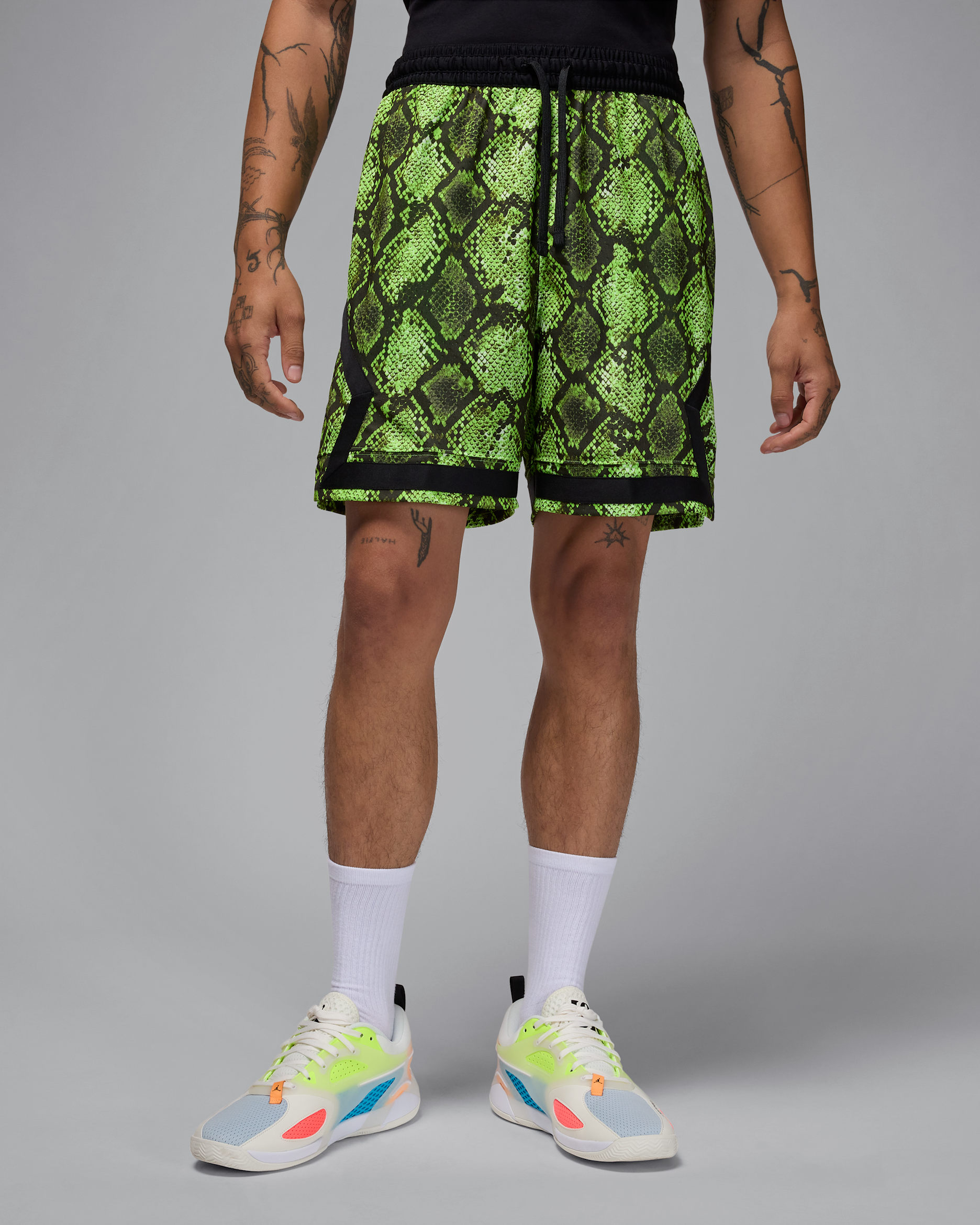 Jordan Sport Men's Dri-FIT Mesh Diamond Shorts - Electric Green/Black