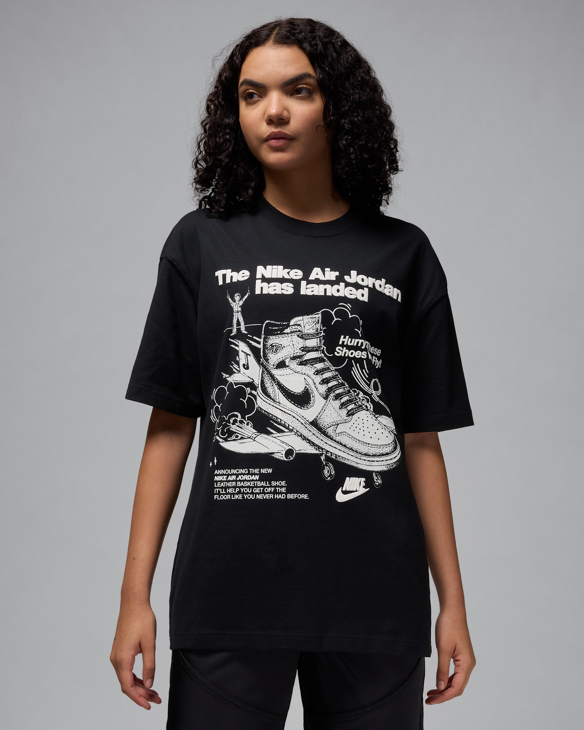 Jordan Women's Oversized Graphic T-Shirt - Black