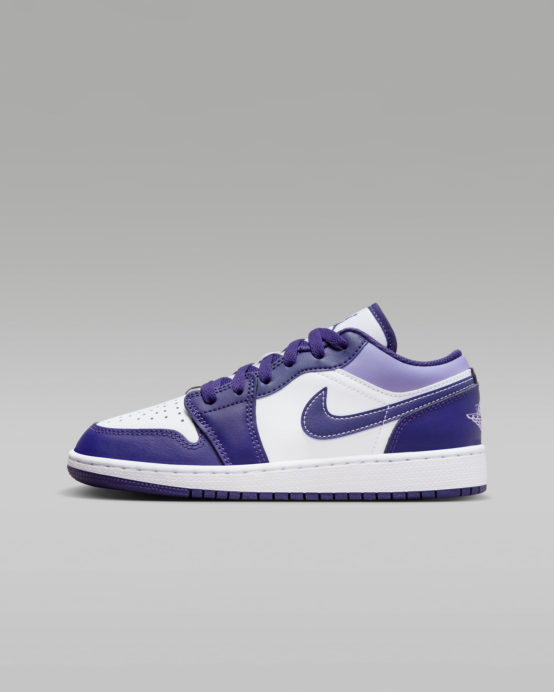 รองเท้าเด็กโต Air Jordan 1 Low - Sky J Purple/ขาว/Sky J Light Purple