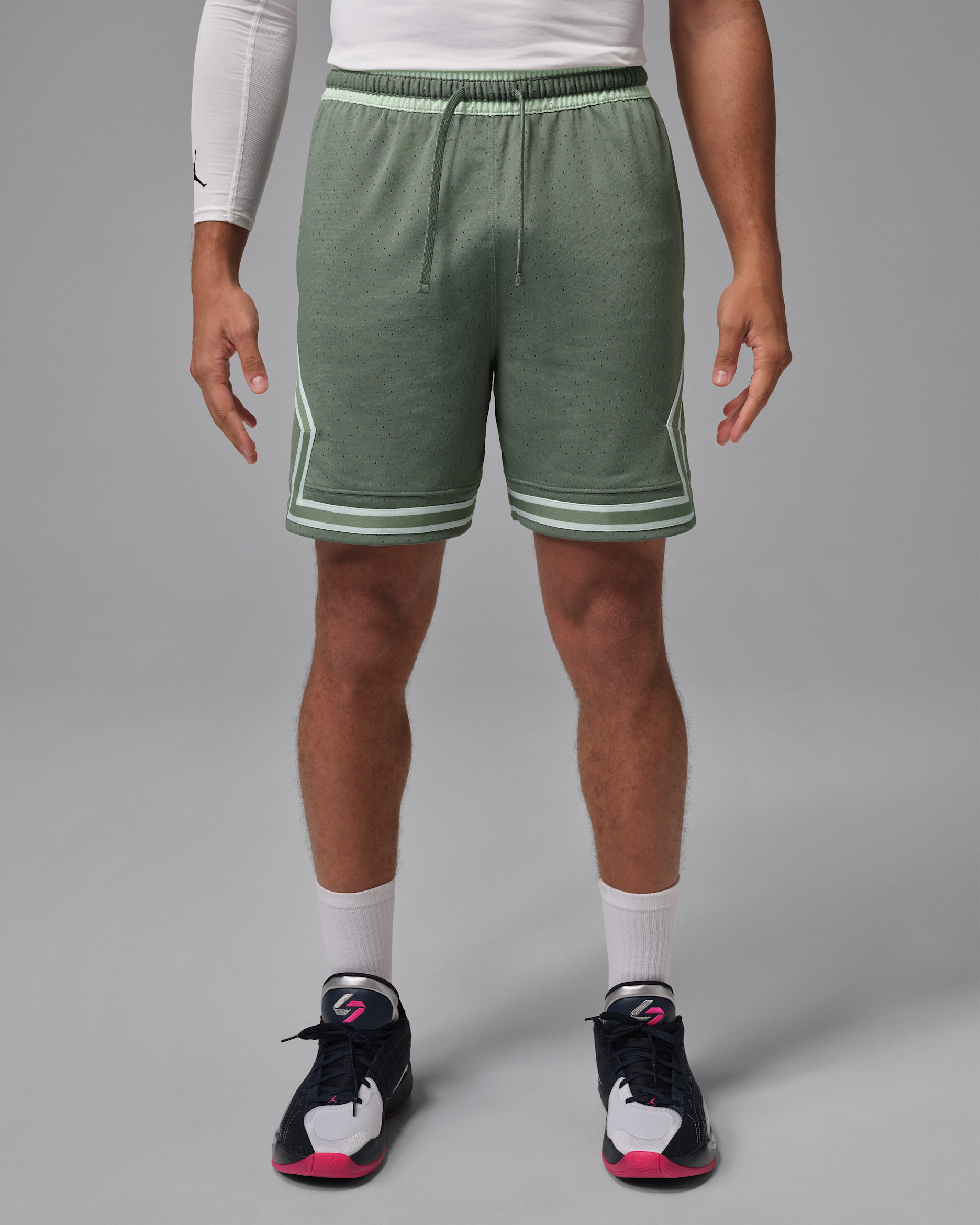 Jordan Sport Men's Dri-FIT Mesh Diamond Shorts - Vintage Lichen/Jade Aura/Jade Aura