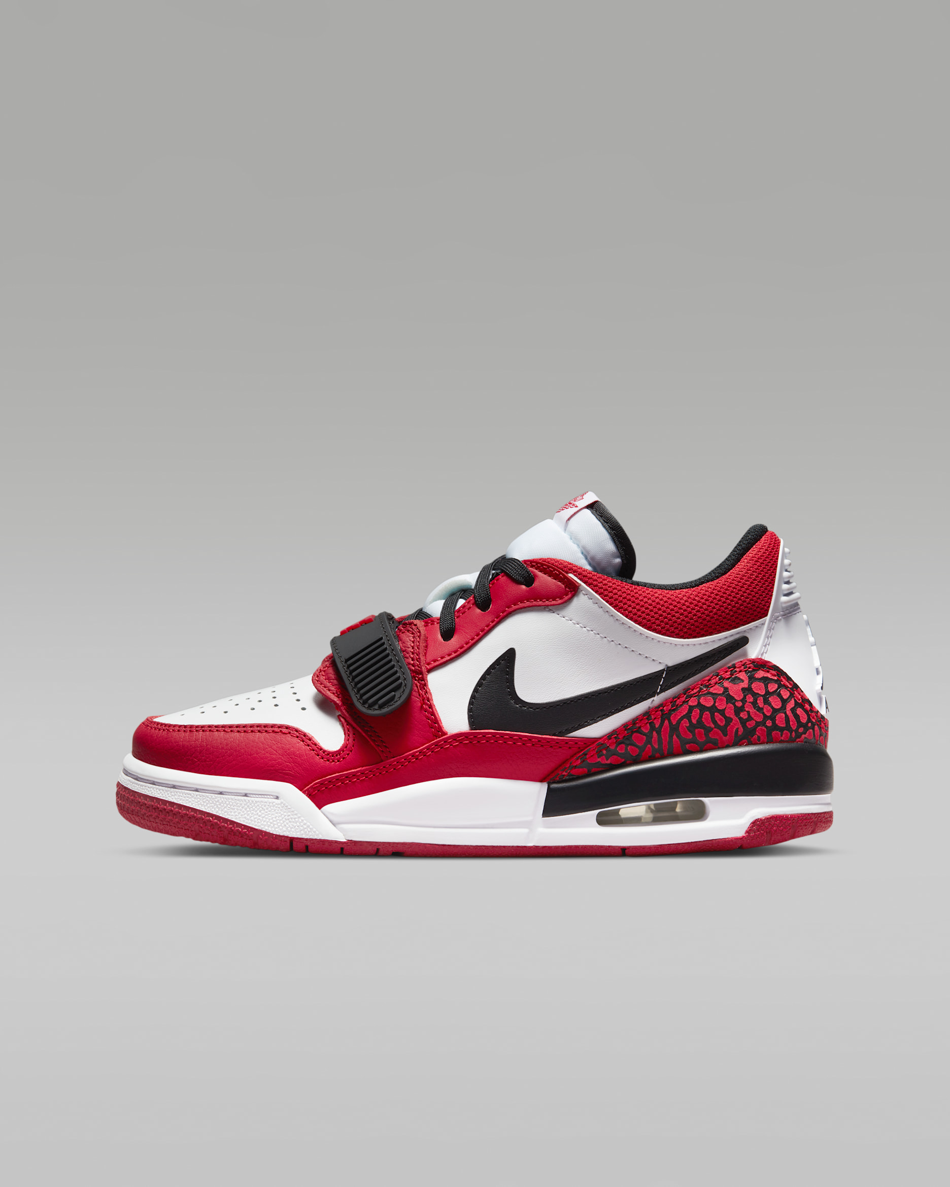 Air Jordan Legacy 312 Low Older Kids' Shoe - White/Gym Red/Black