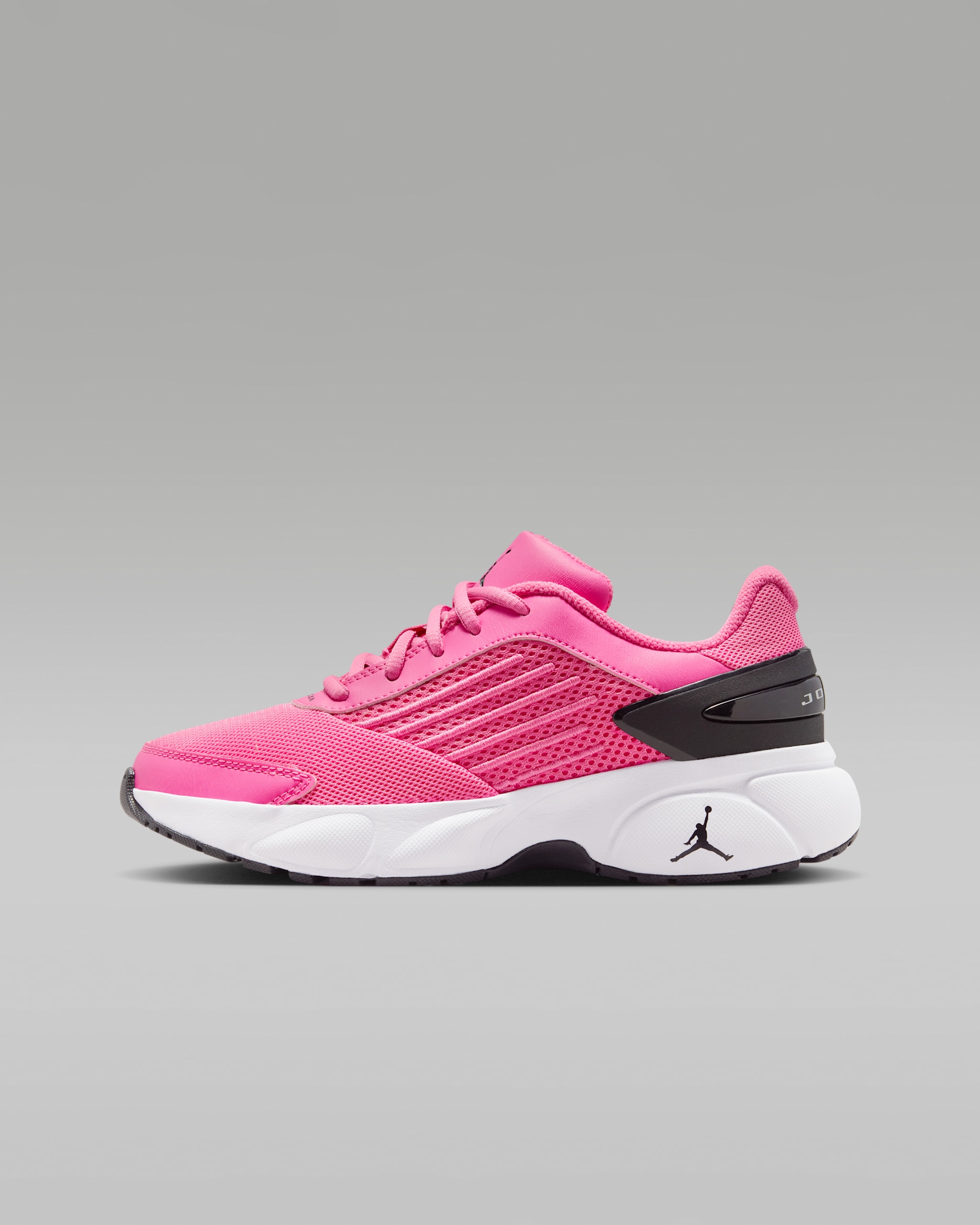 Jordan Trunner Flow Older Kids' Shoes - Pinksicle/White/Black