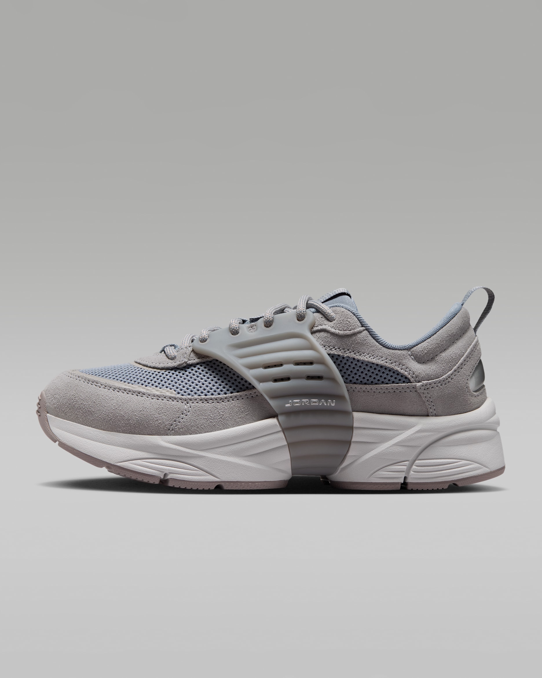 Jordan Trunner O/S Women's Shoes - Wolf Grey/Obsidian Mist/Moon Particle/Metallic Silver