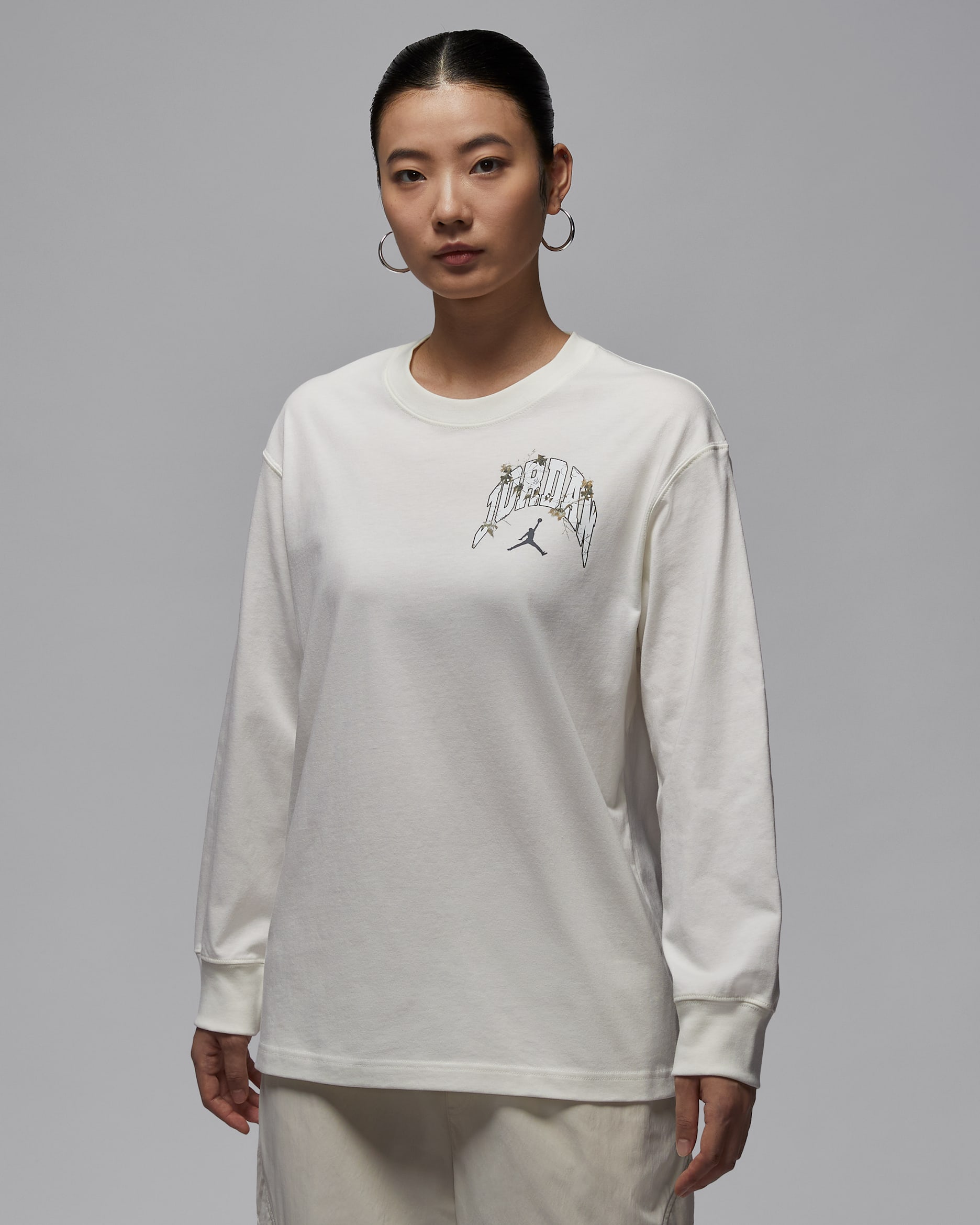 조던 브루클린 여성 리얼트리 오버사이즈 긴팔 티셔츠 - 세일/블랙