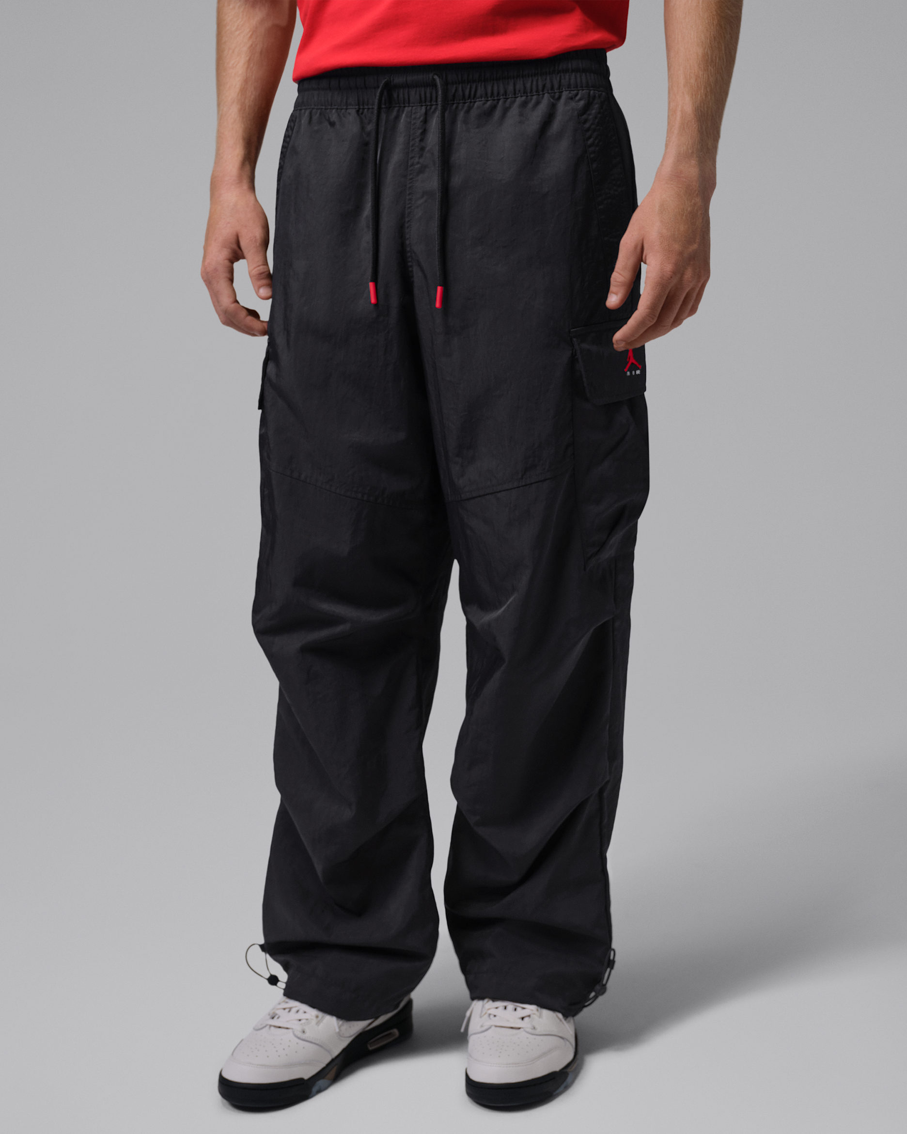 Jordan Brooklyn Men's Woven Cargo Pants - Black/University Red