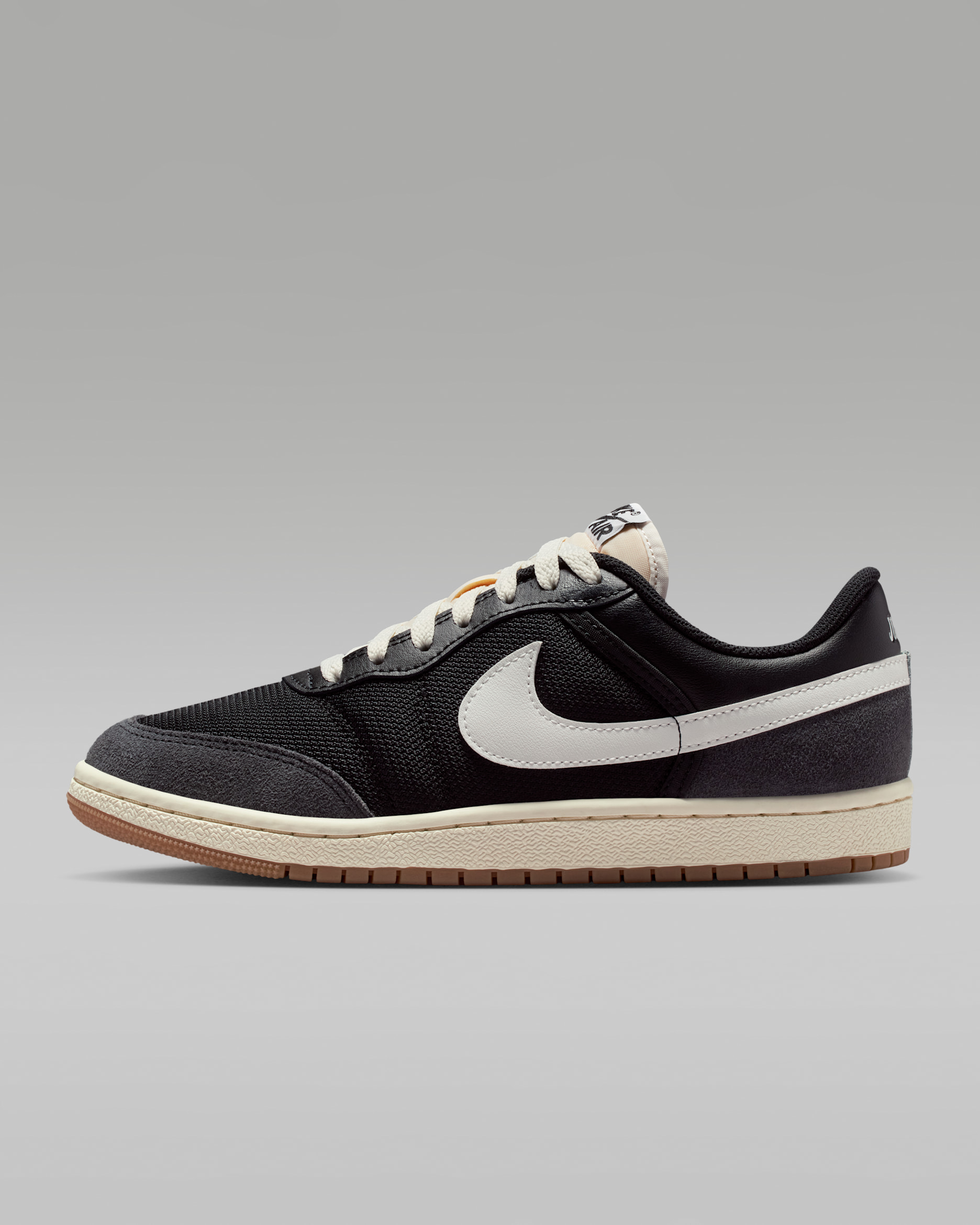 Air Jordan Skyline Low Women's Shoes - Black/Sail/Gum Medium Brown/Summit White