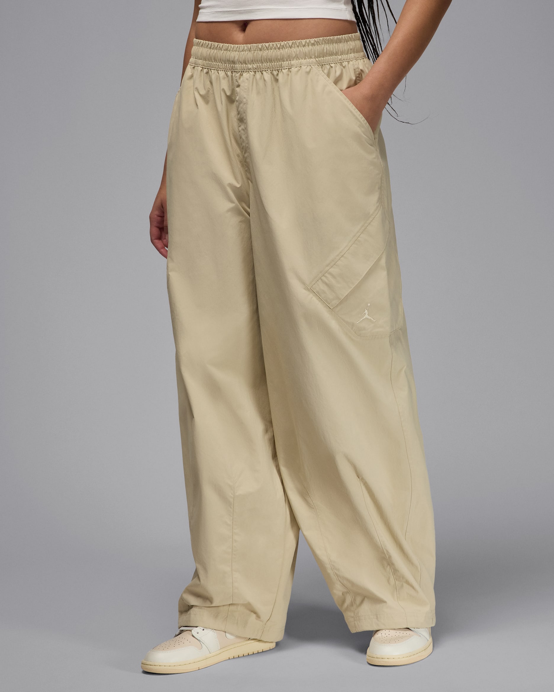 Jordan Flight Chicago Women's Parachute Pants - Rattan