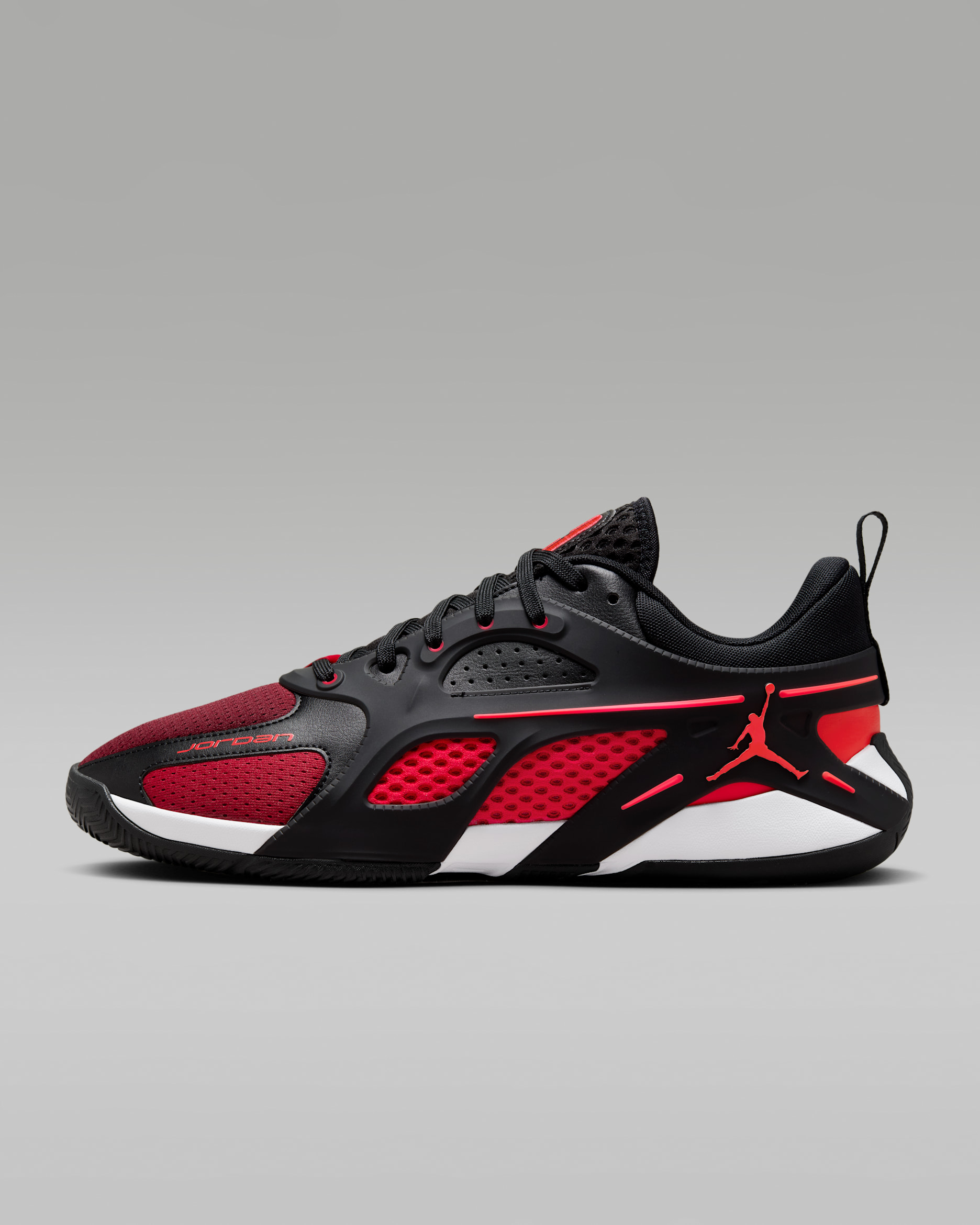Tenis de básquetbol Jordan Heir Series "Bloodline" - Negro/Rojo universitario/Rojo gimnasio/Infrarrojo 23