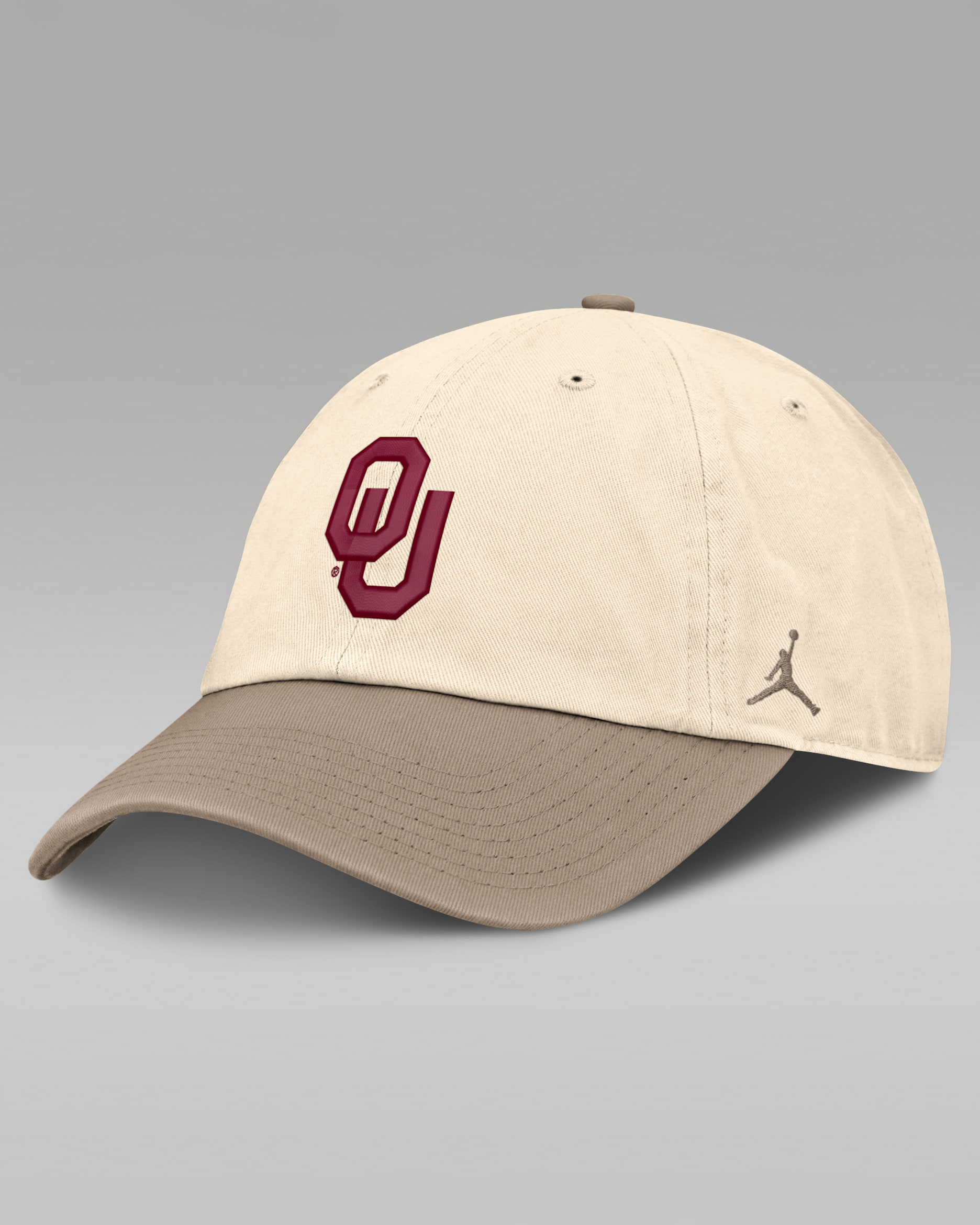Gorra universitaria ajustable marca Jordan para hombre Oklahoma Natural Club - Natural/Caqui