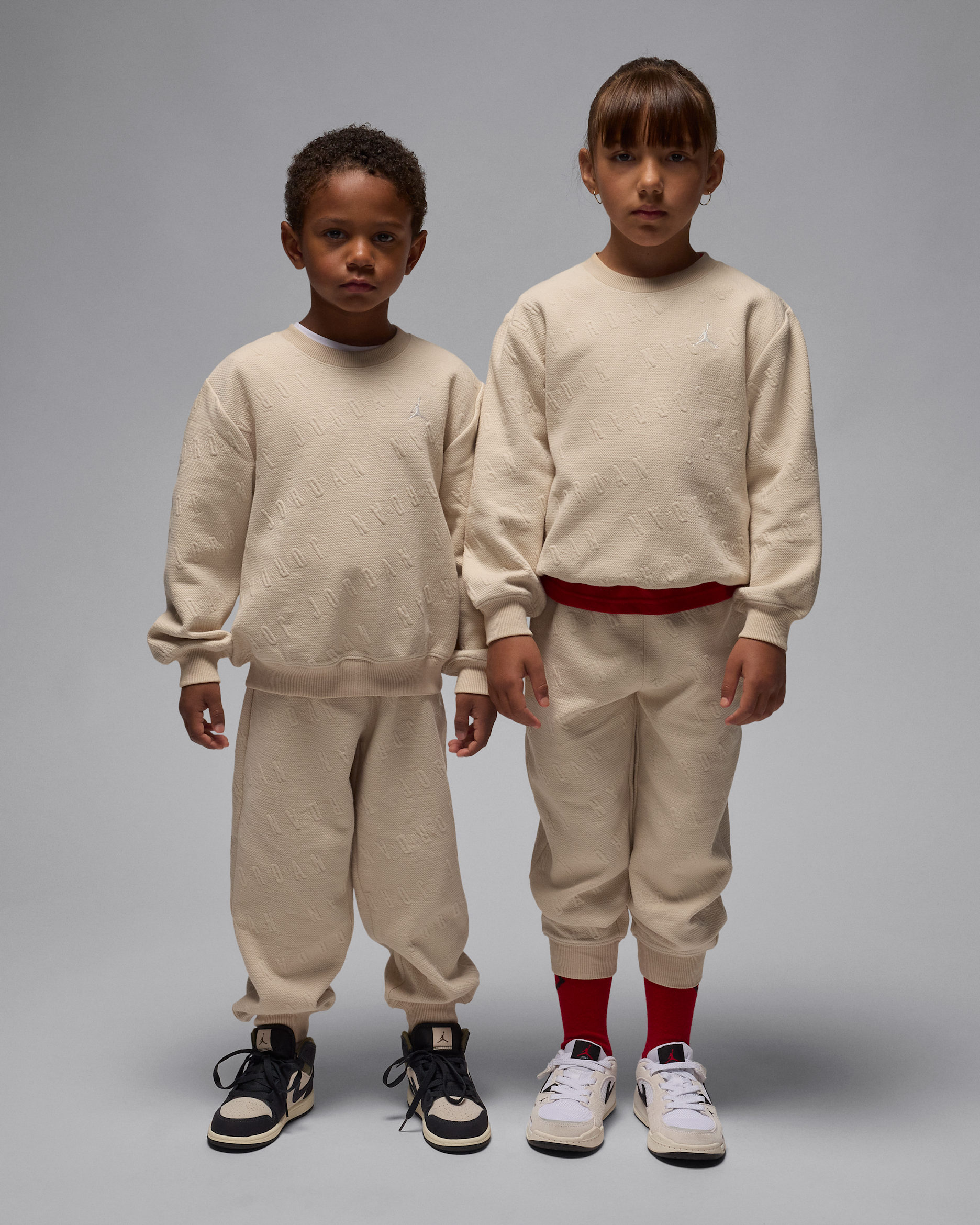 Jordan Younger Kids' 2-Piece Bubble Knit Crew Set - Sand Drift
