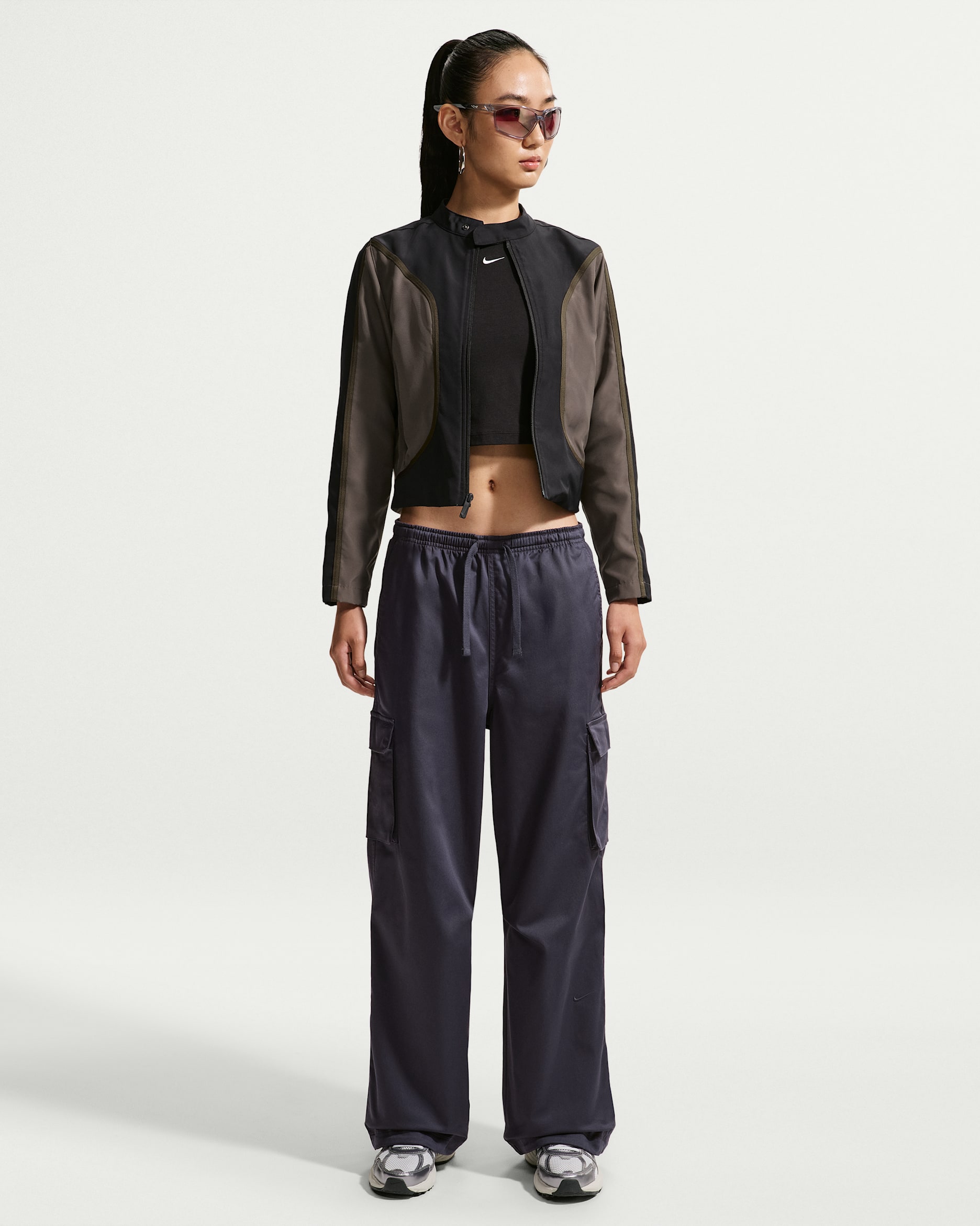 Nike Sportswear Women's Loose Mid-Rise Utility Cargo Pants - Gridiron/Gridiron