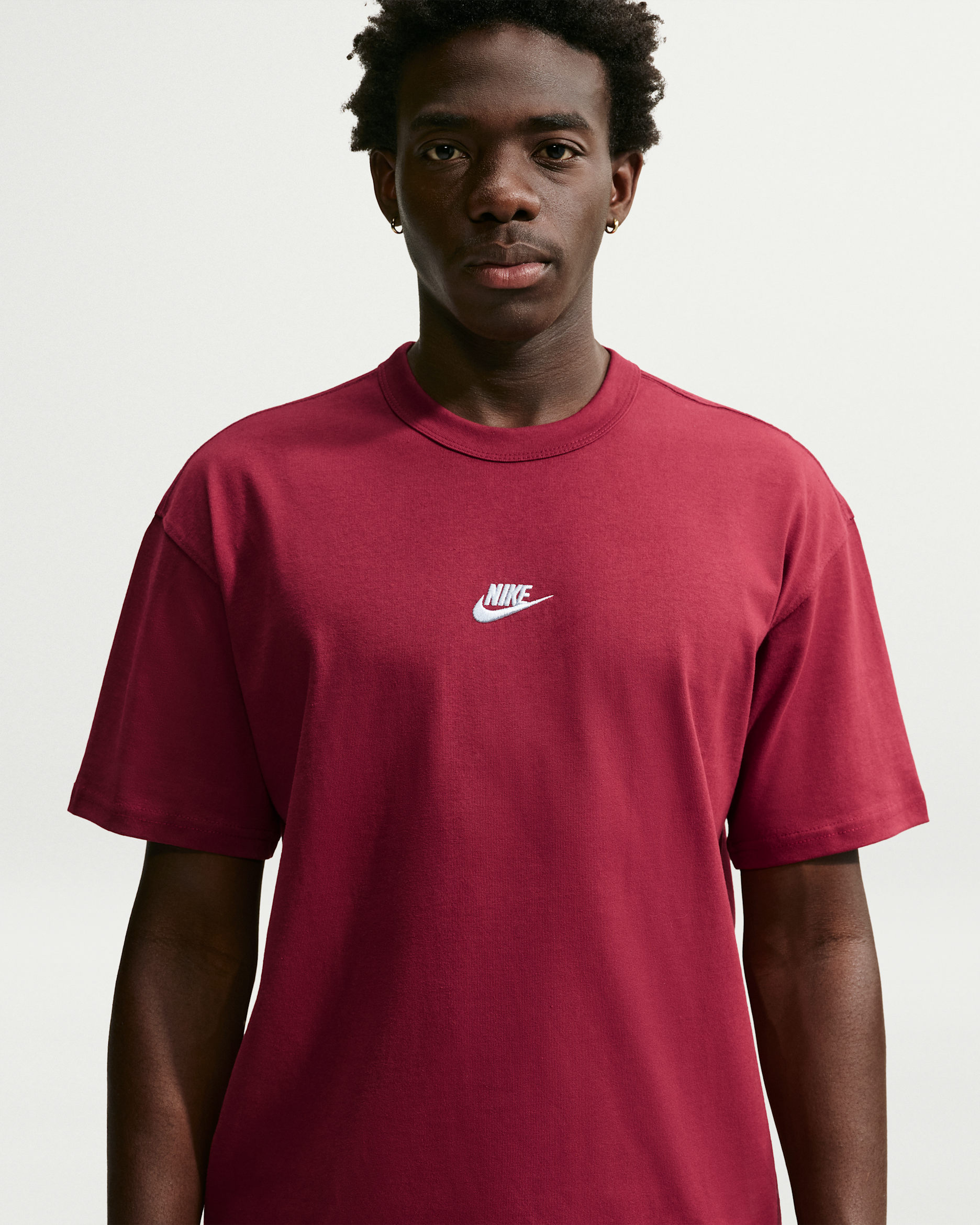 Pánské tričko Nike Sportswear Premium Essentials - Team Red