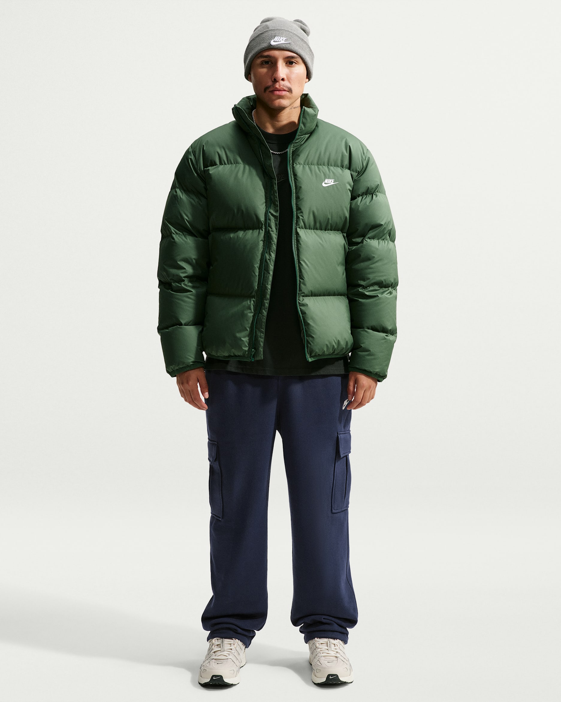 Nike Club Men's Fleece Open-Hem Cargo Pants - Obsidian/Obsidian/White