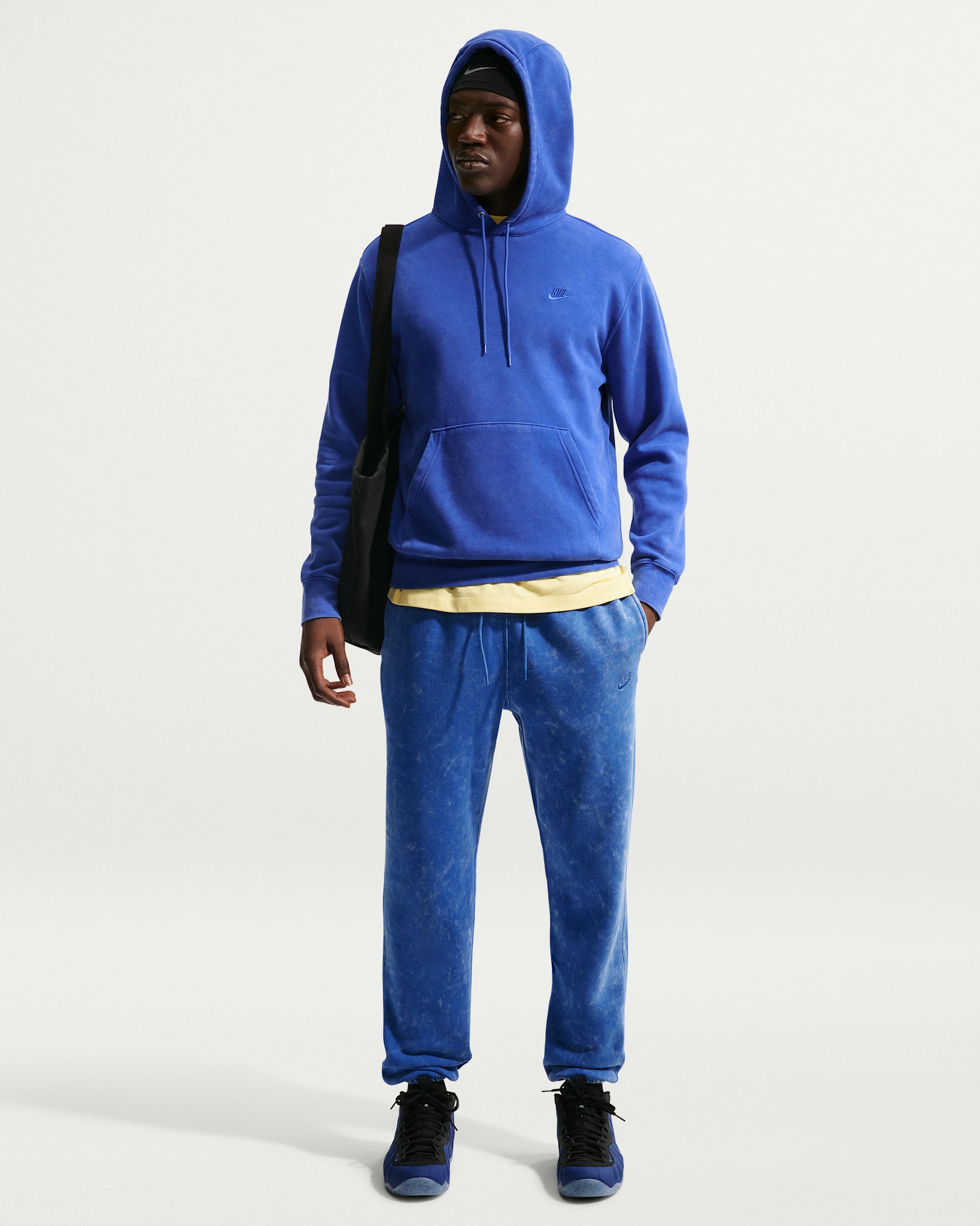 Pants de tejido Fleece con puño con efecto lavado para hombre Nike Sportswear Club - Royal juego/Royal juego