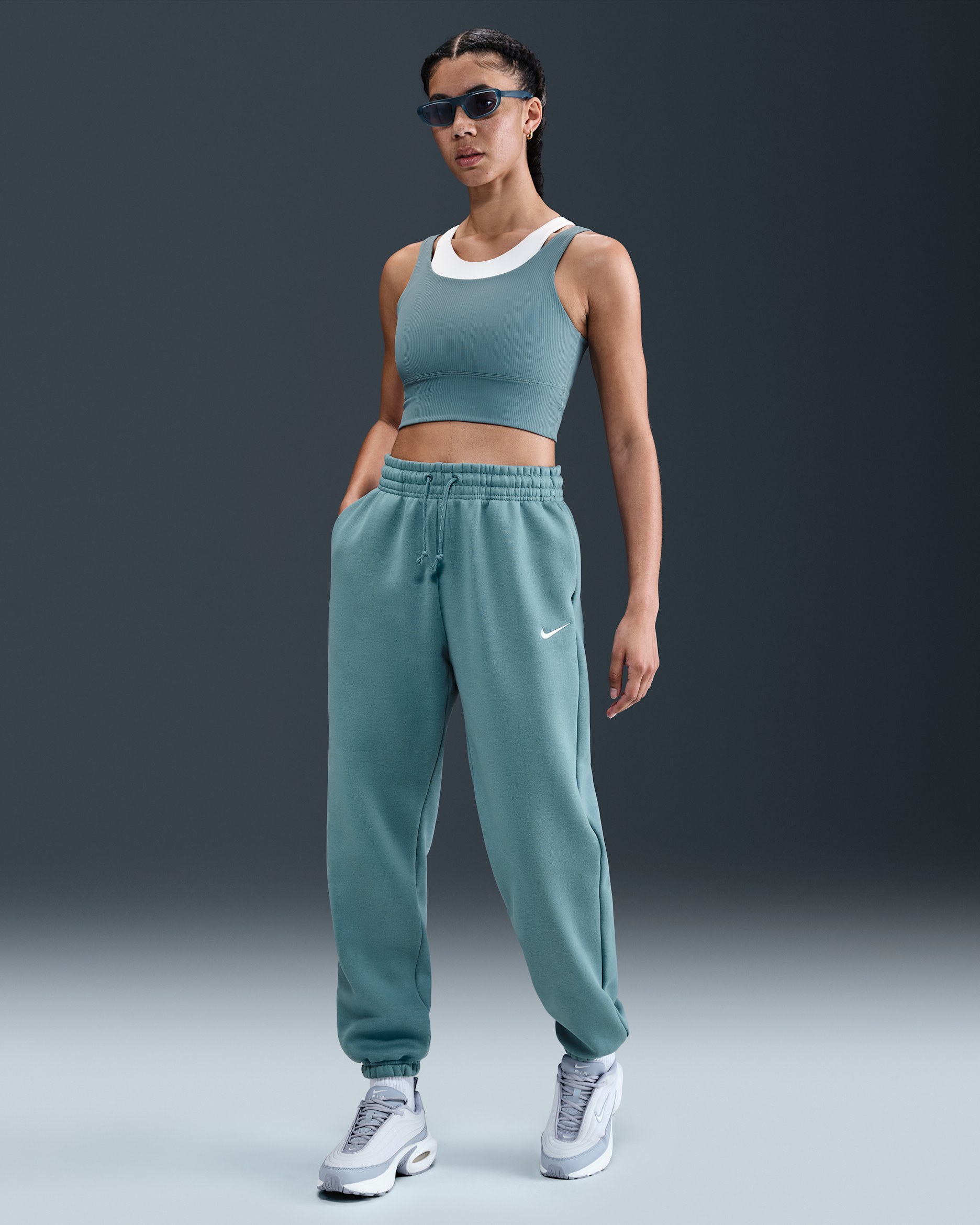 Pants de entrenamiento oversized de tiro alto para mujer Nike Sportswear Phoenix Fleece - Azul humeante/Vela