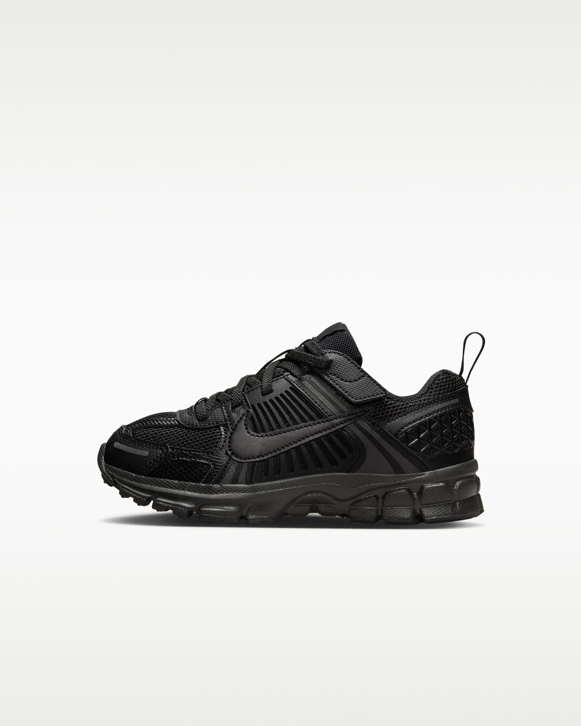 Nike Vomero 5 Little Kids' Shoes with Reflective Accents - Black/Black