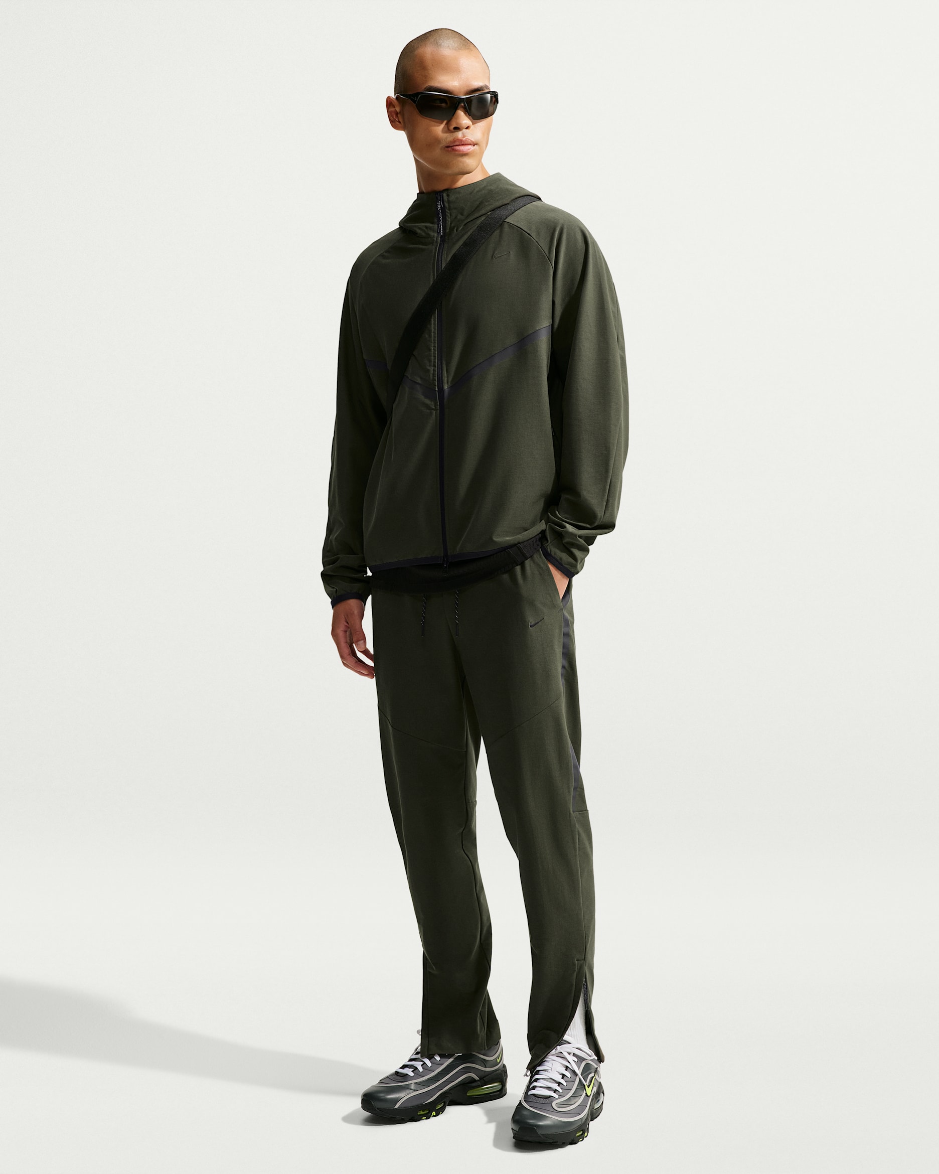 Nike Tech Men's Dri-FIT Shori Knit Pants - Sequoia/Black