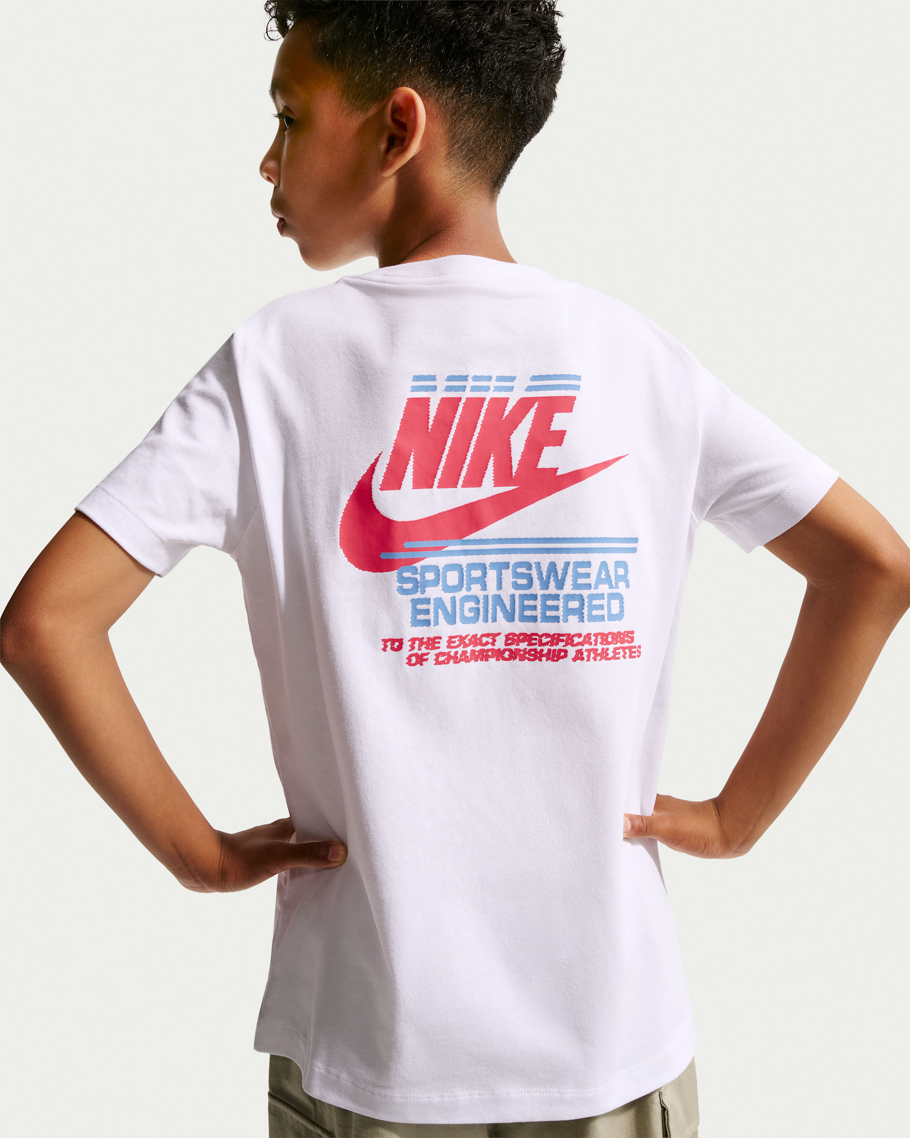 Nike Sportswear Older Kids' T-Shirt - White