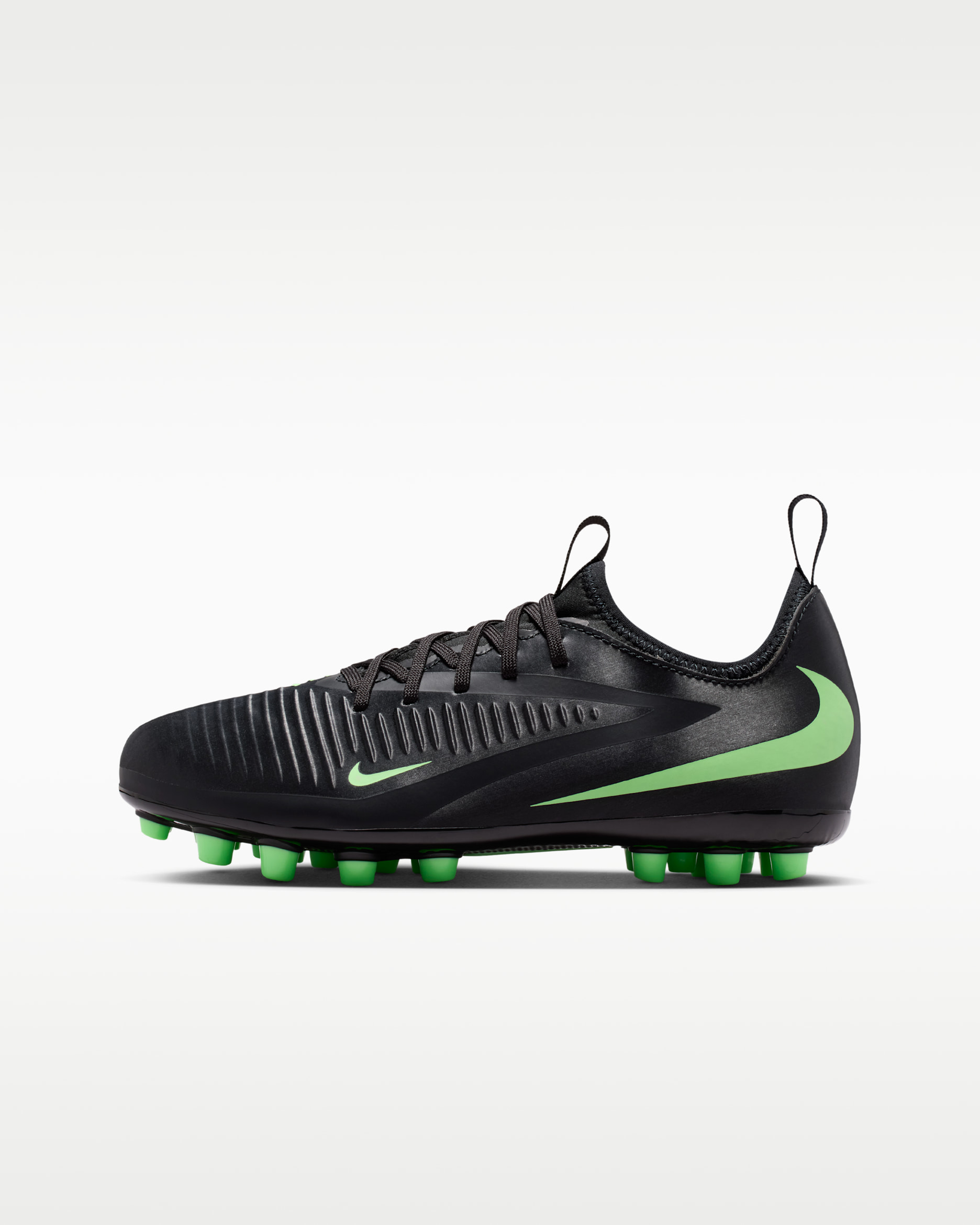 Nike Jr. Phantom 6 Low Academy Older Kids' Artificial-Grass Football Boots - Black/Black/Illusion Green