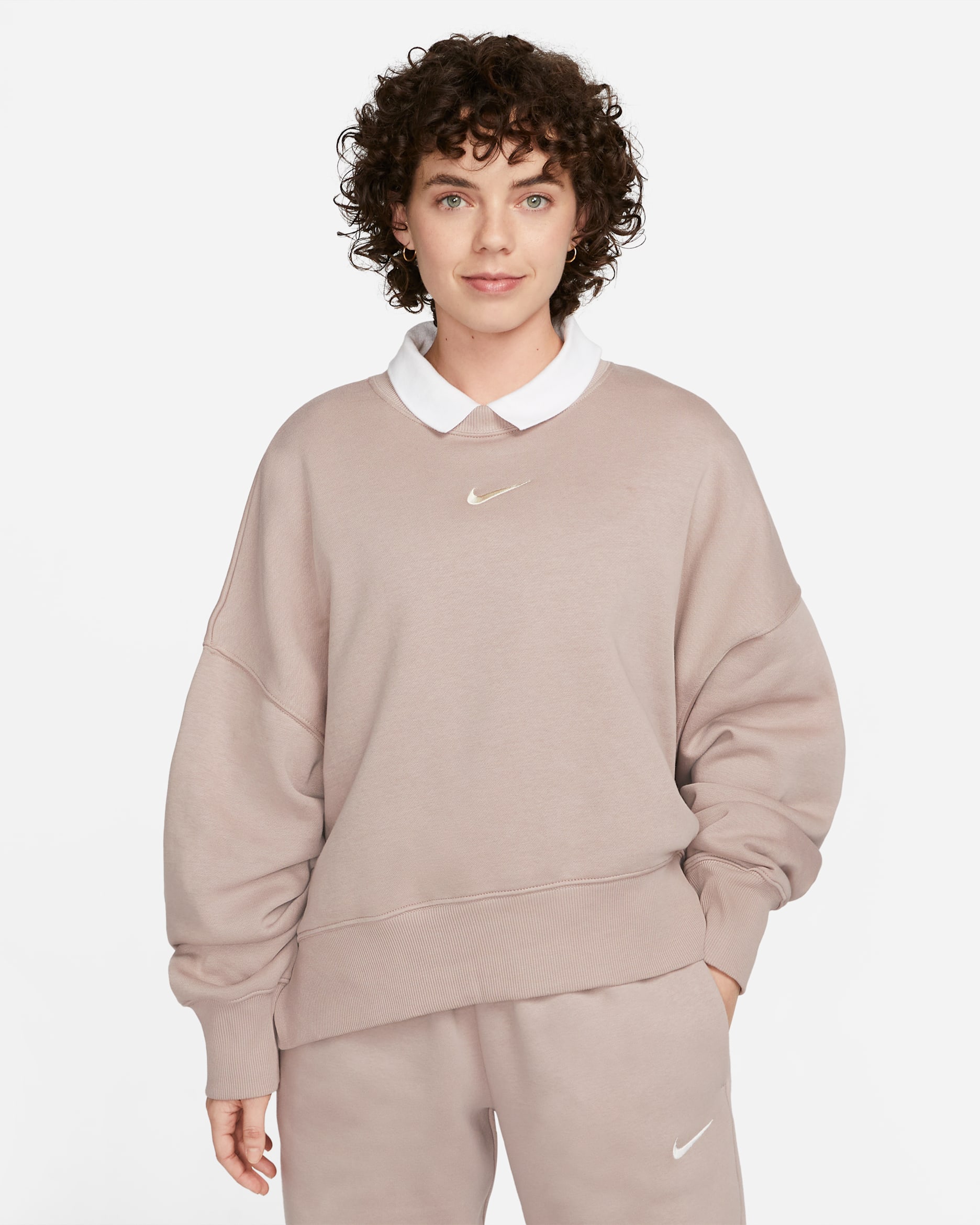 Nike Sportswear Phoenix Fleece Women's Over-Oversized Crew-Neck Sweatshirt - Diffused Taupe/Sail