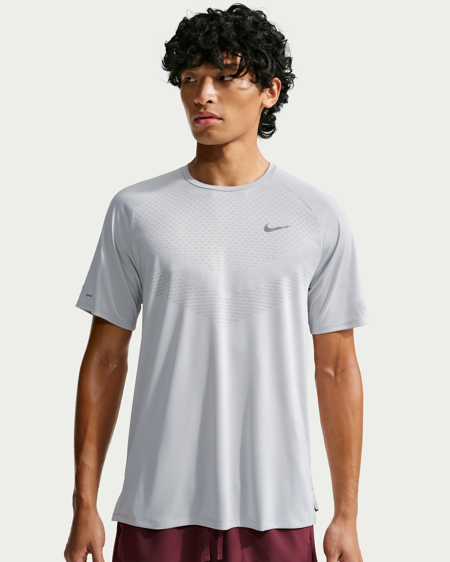 Nike Stride Men's Dri-FIT ADV Short-Sleeve Running Top - Grey Fog