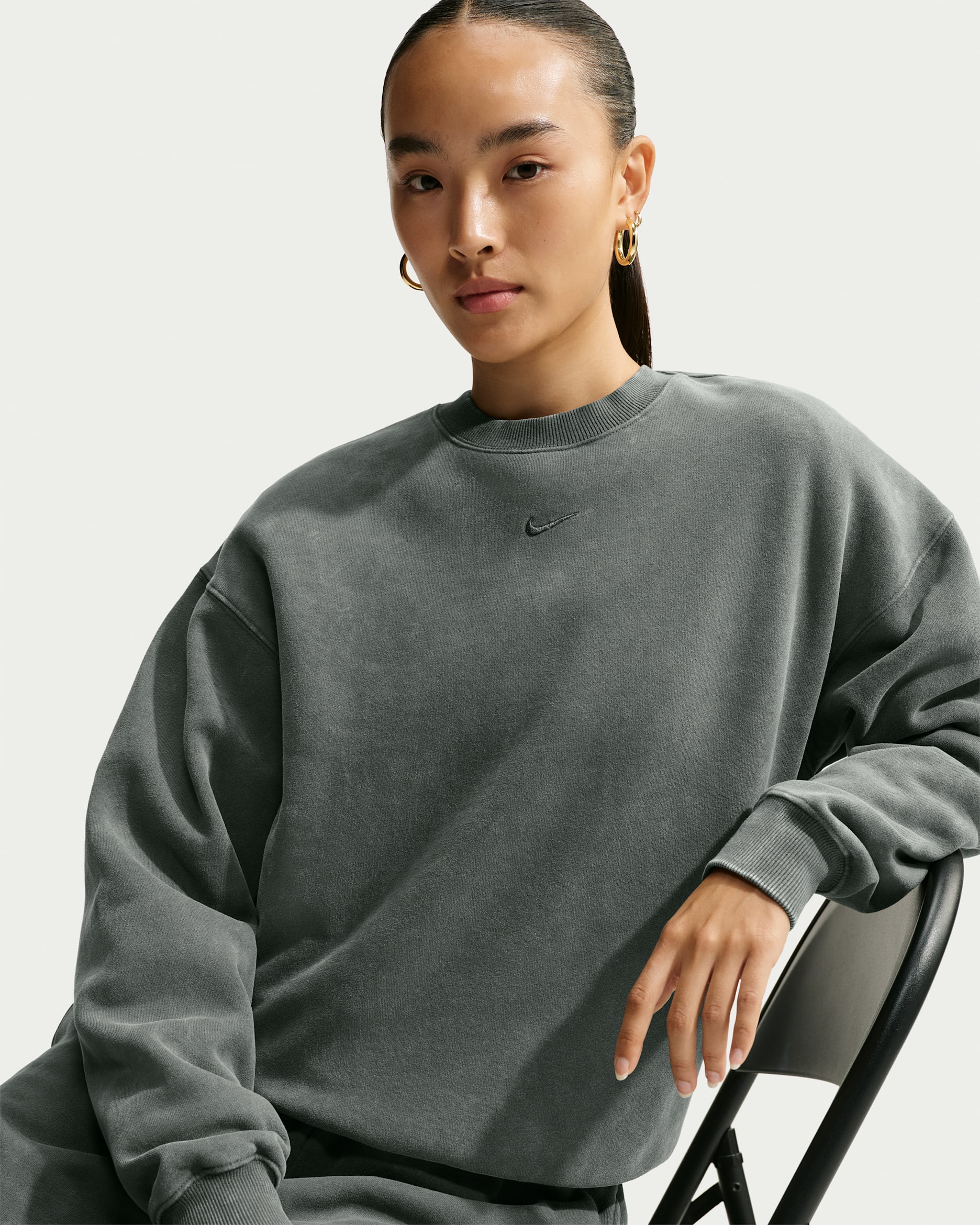 Nike Studio Fleece Medium Weight Women's Oversized Washed Crew-Neck Sweatshirt - Camo Green/Camo Green