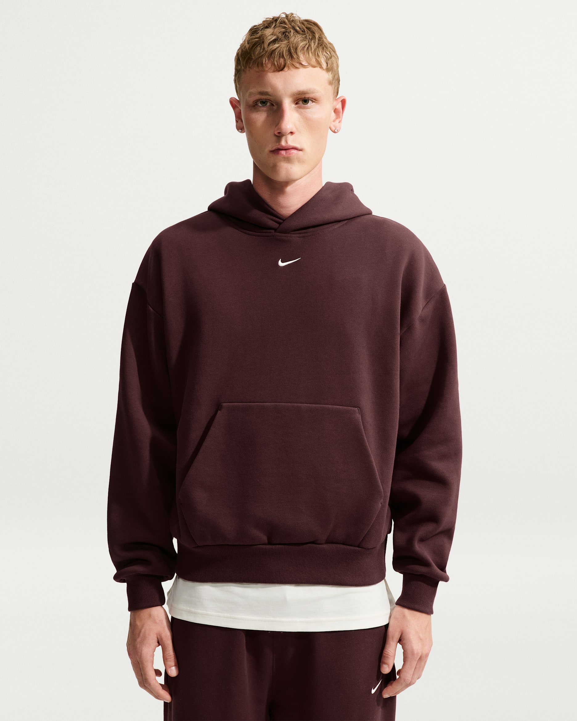Nike Solo Fleece Men's Pullover Hoodie - Burgundy Crush/Sail