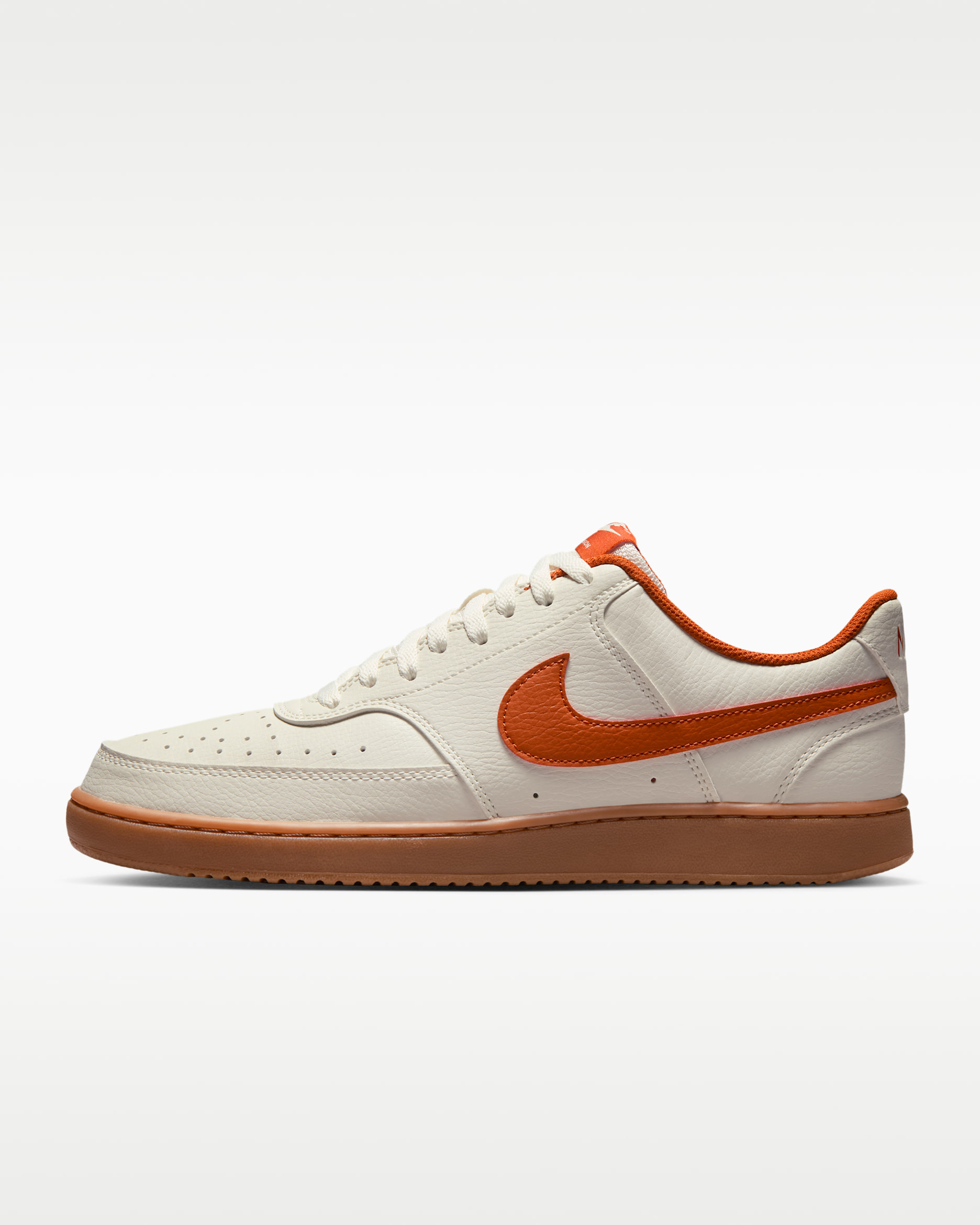 Tenis para hombre Nike Court Vision Low - Vela/Marrón medio goma/Naranja fogata