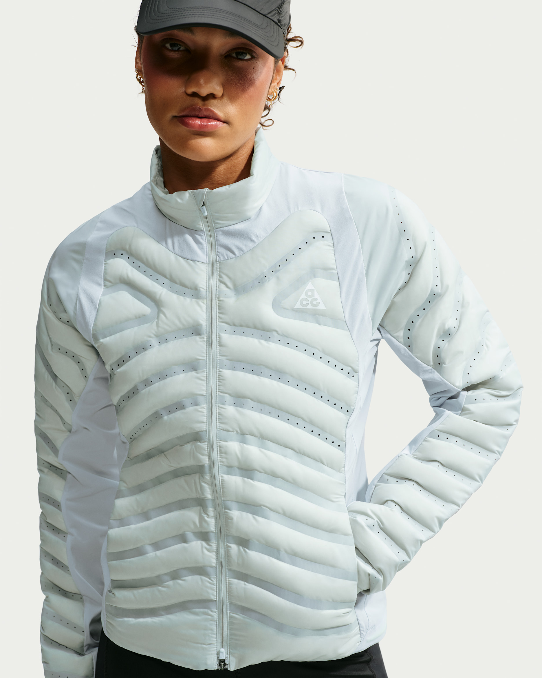 ACG Lava Loft Women's Therma-FIT Trail-Running Jacket - Light Silver/Pure Platinum/Light Silver/Summit White