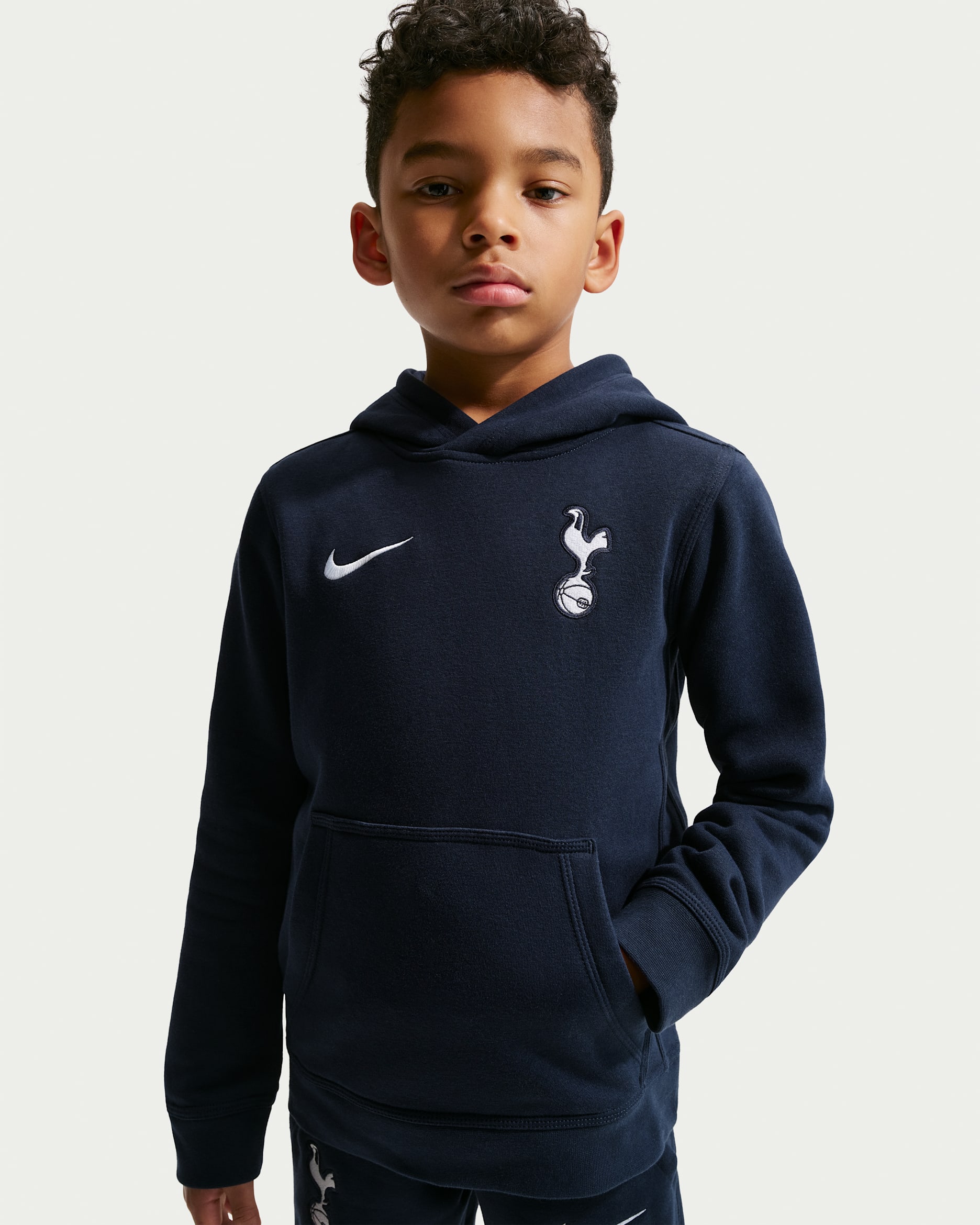 Tottenham Hotspur Club Big Kids' (Boys') Nike Soccer Pullover Hoodie - Obsidian/White