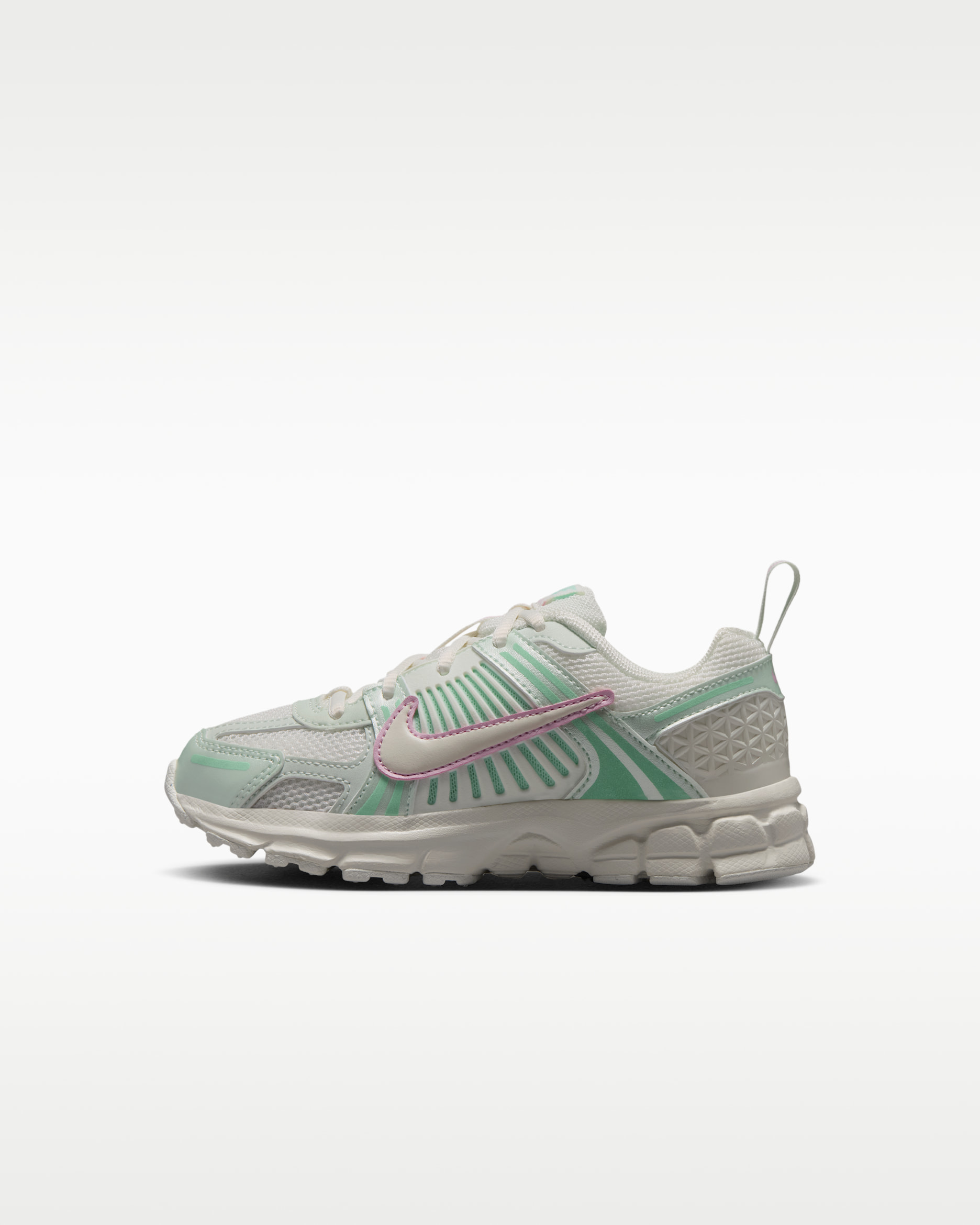 Nike Vomero 5 Little Kids' Shoes (Classic laces) - Sail/Pink Foam/Arctic Green/Sail