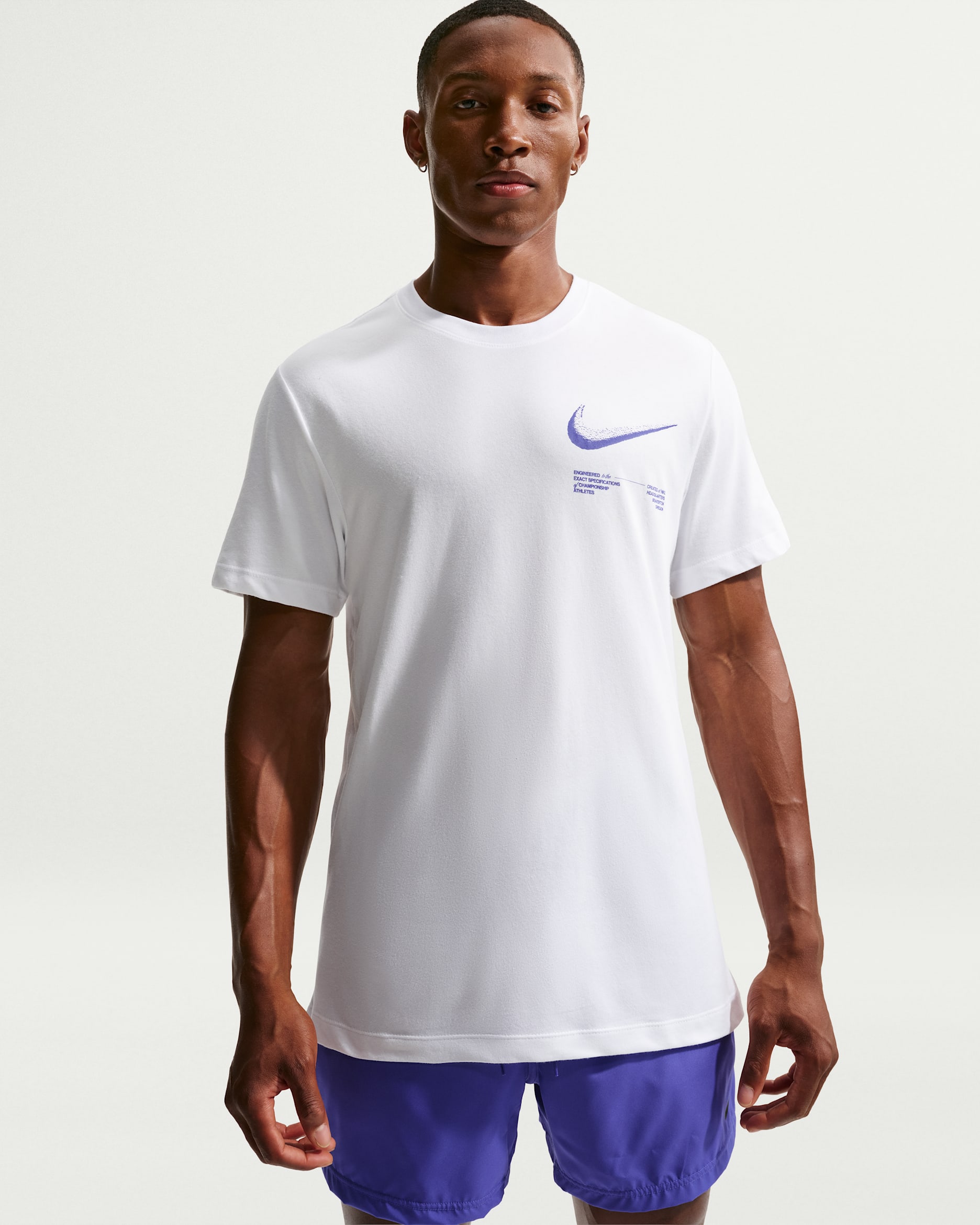 Playera Dri-FIT para hombre Nike - Blanco/Violeta persa