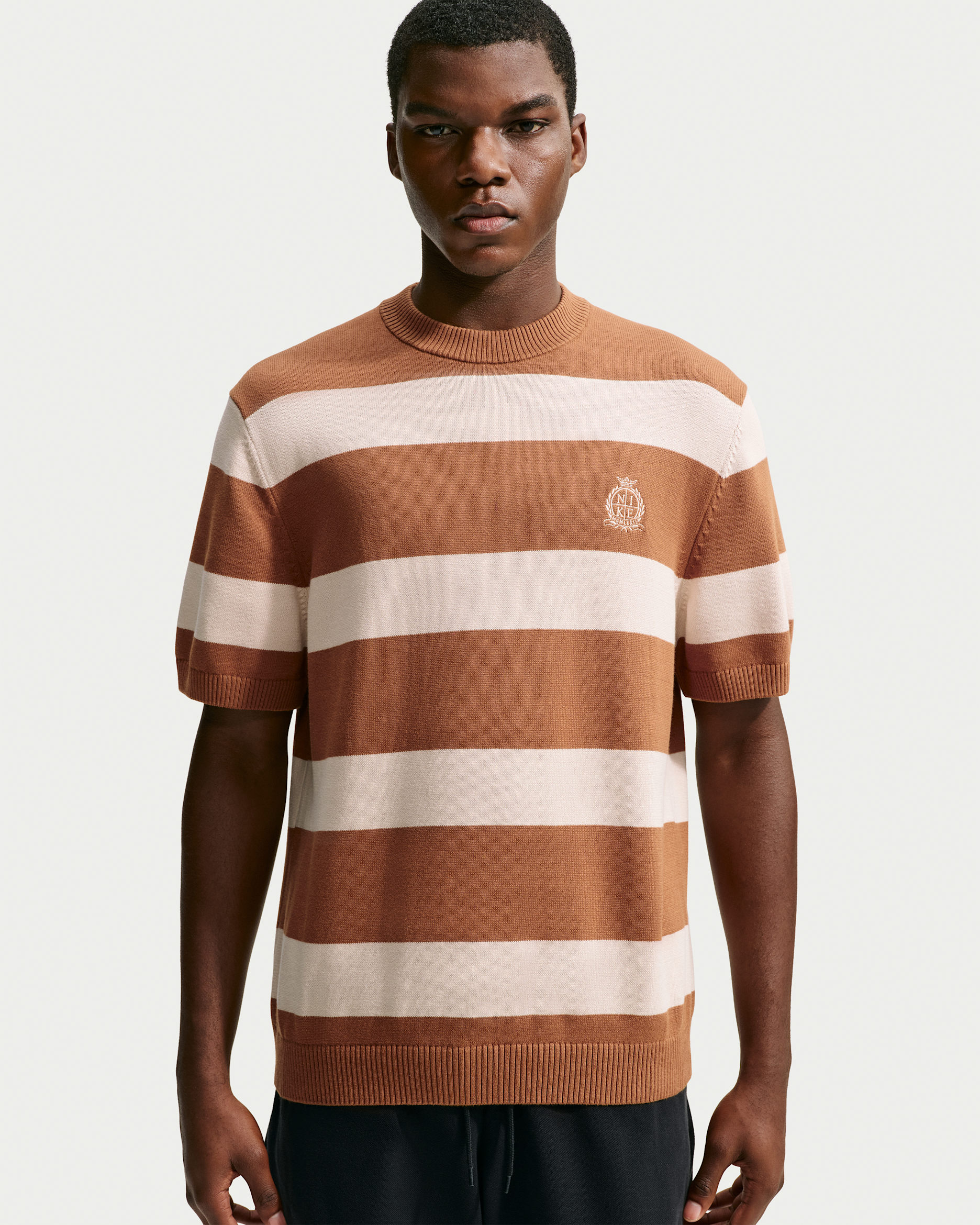Nike Sportswear Club Men's Short-Sleeve Sweater - Ale Brown/Sand Drift/Sand Drift