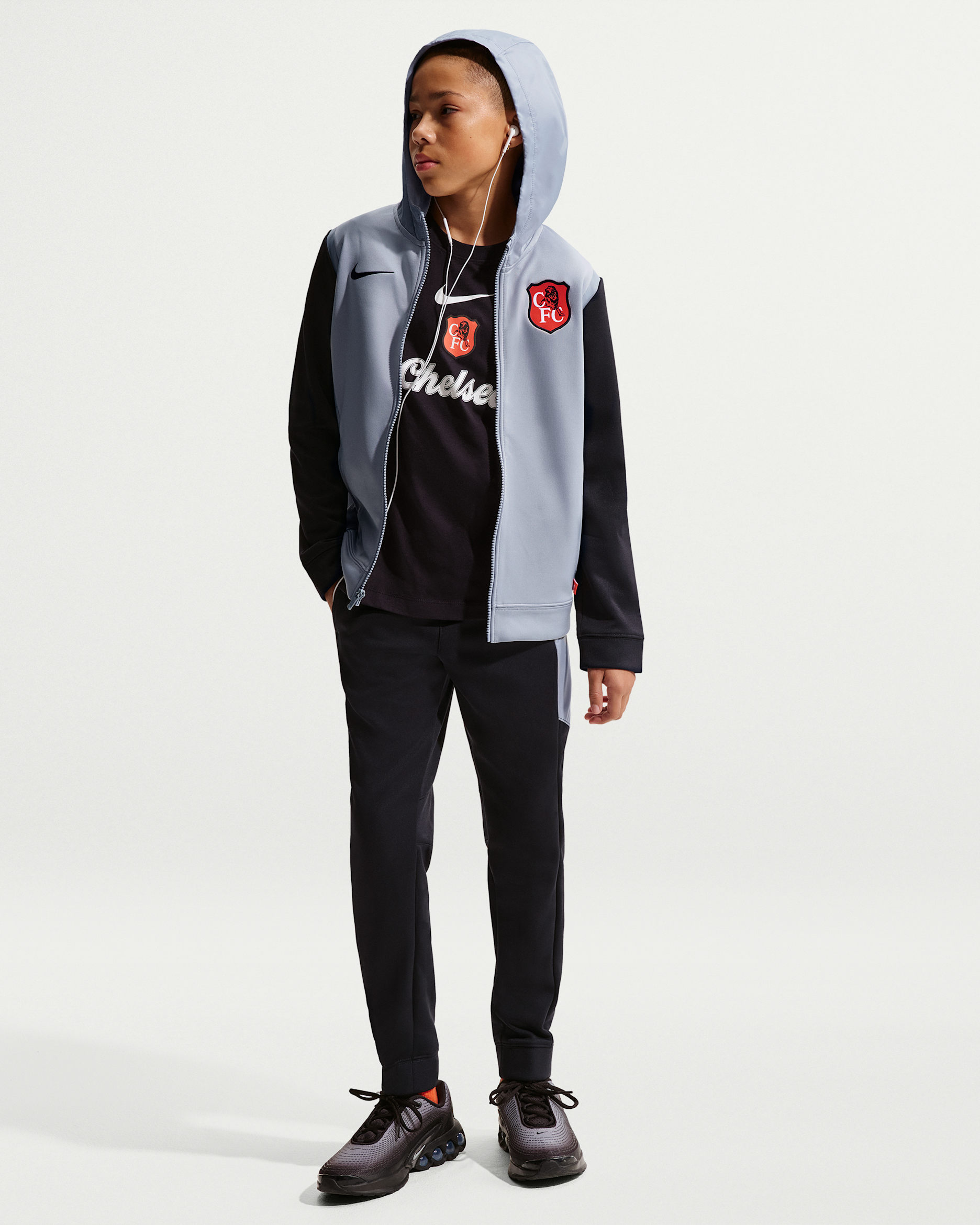 Chelsea F.C. SE Older Kids' Nike Football Woven Tracksuit - Wolf Grey/Pitch Blue/Pitch Blue