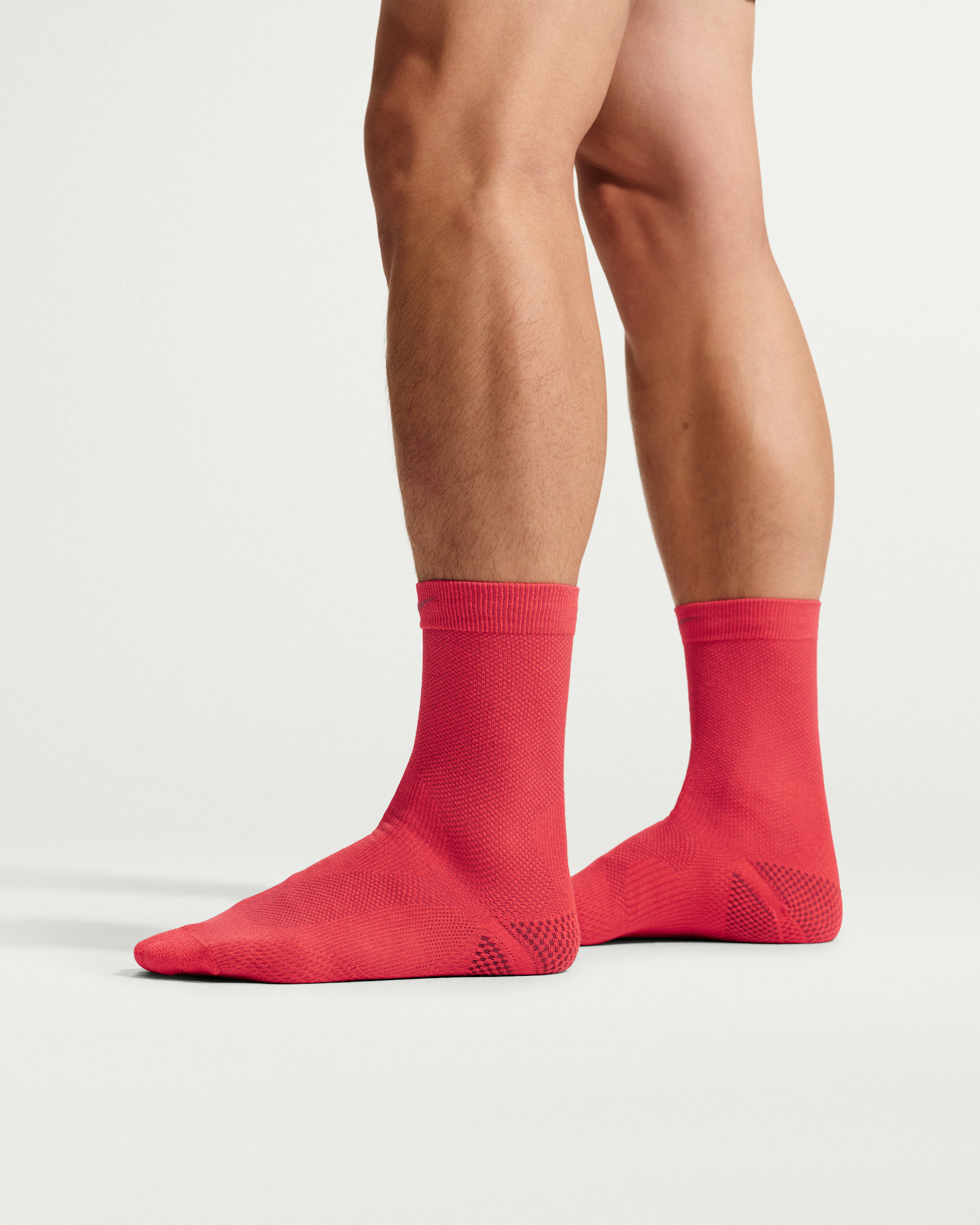 Nike Run Lightweight Running Crew Socks (1 Pair) - Laser Crimson/Light Crimson/Pink Smoke