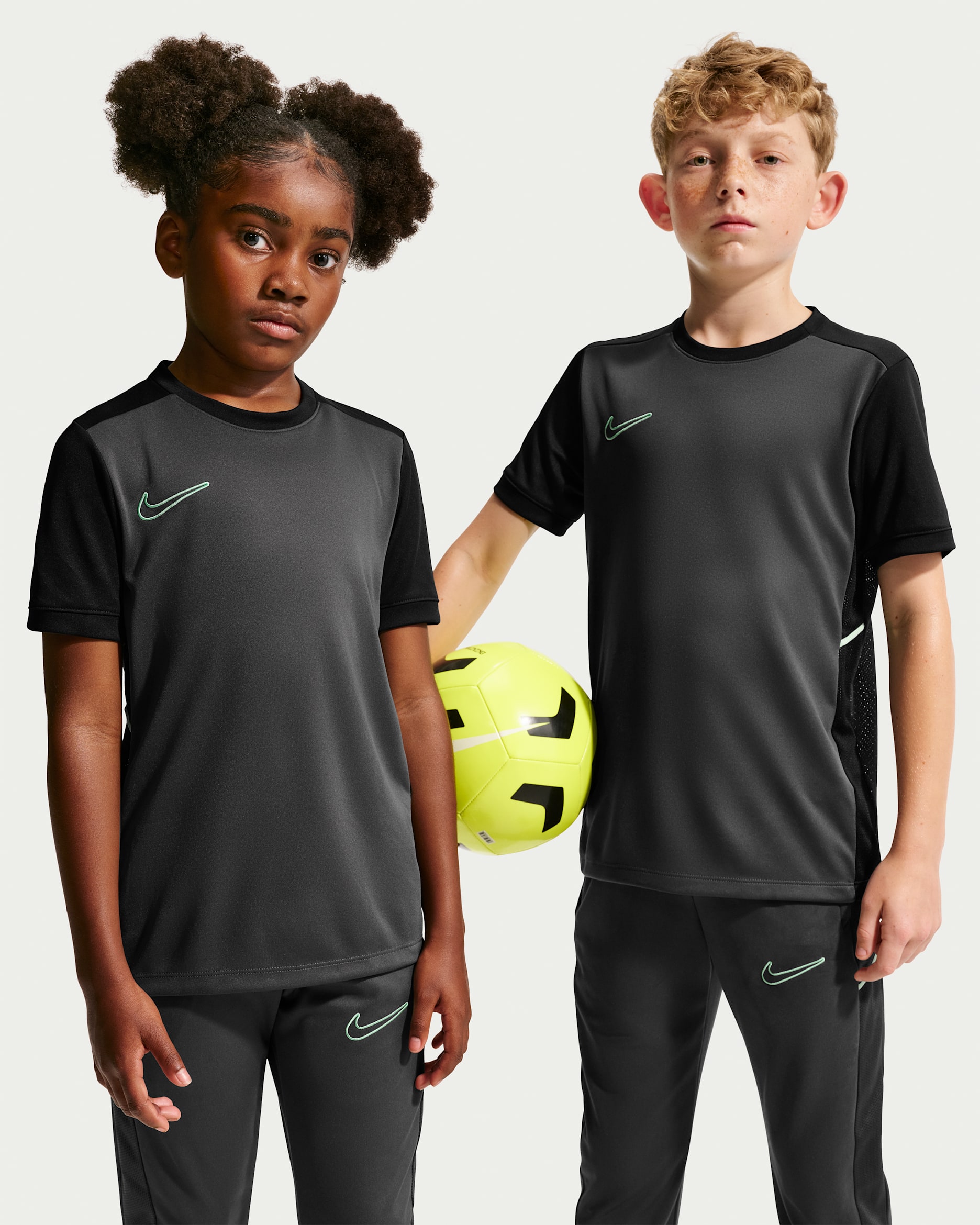 Nike Academy Older Kids' Dri-FIT Football Top - Anthracite/Black/Illusion Green/Illusion Green