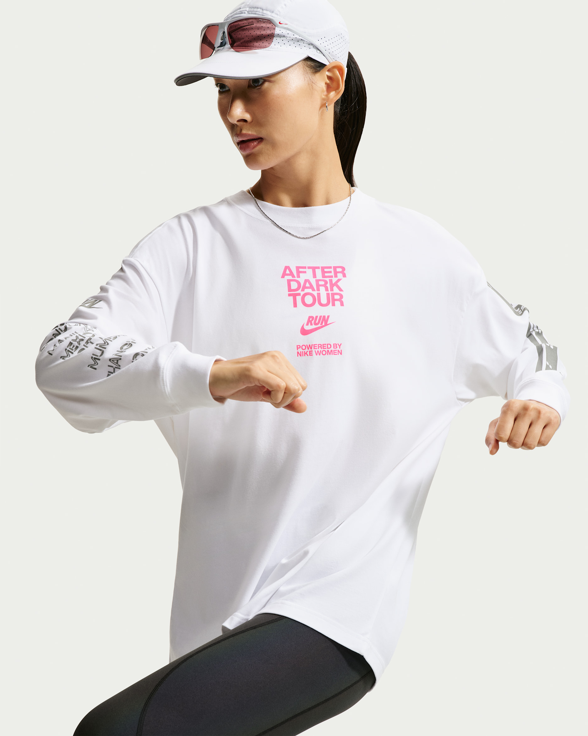 Nike After Dark Tour Women's Dri-FIT Oversized Long-Sleeve Running T-Shirt - White